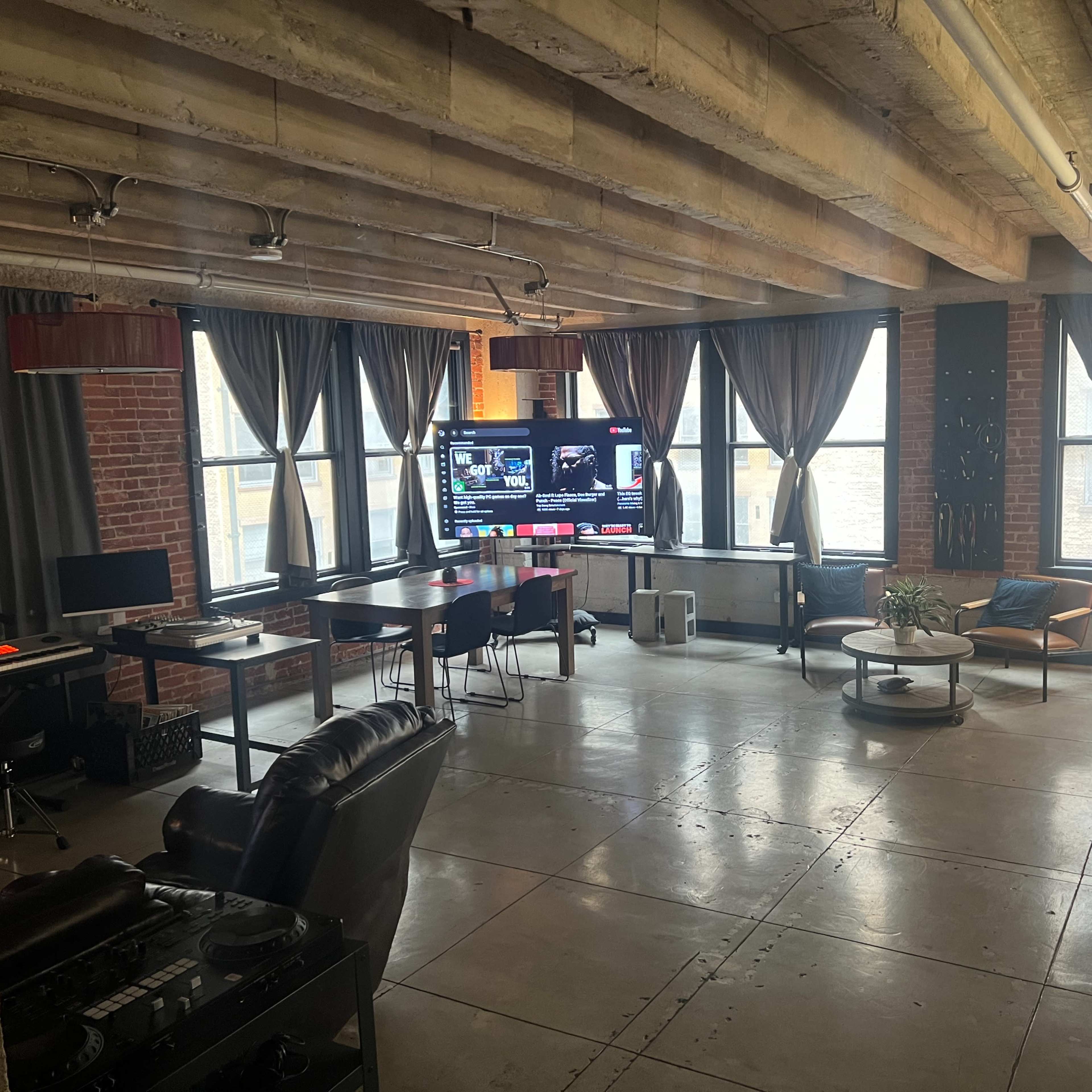 DTLA - EVENT SPACE, PHOTO STUDIO AND RECORDING STUDIO Image in Central LA, Los Angeles, CA