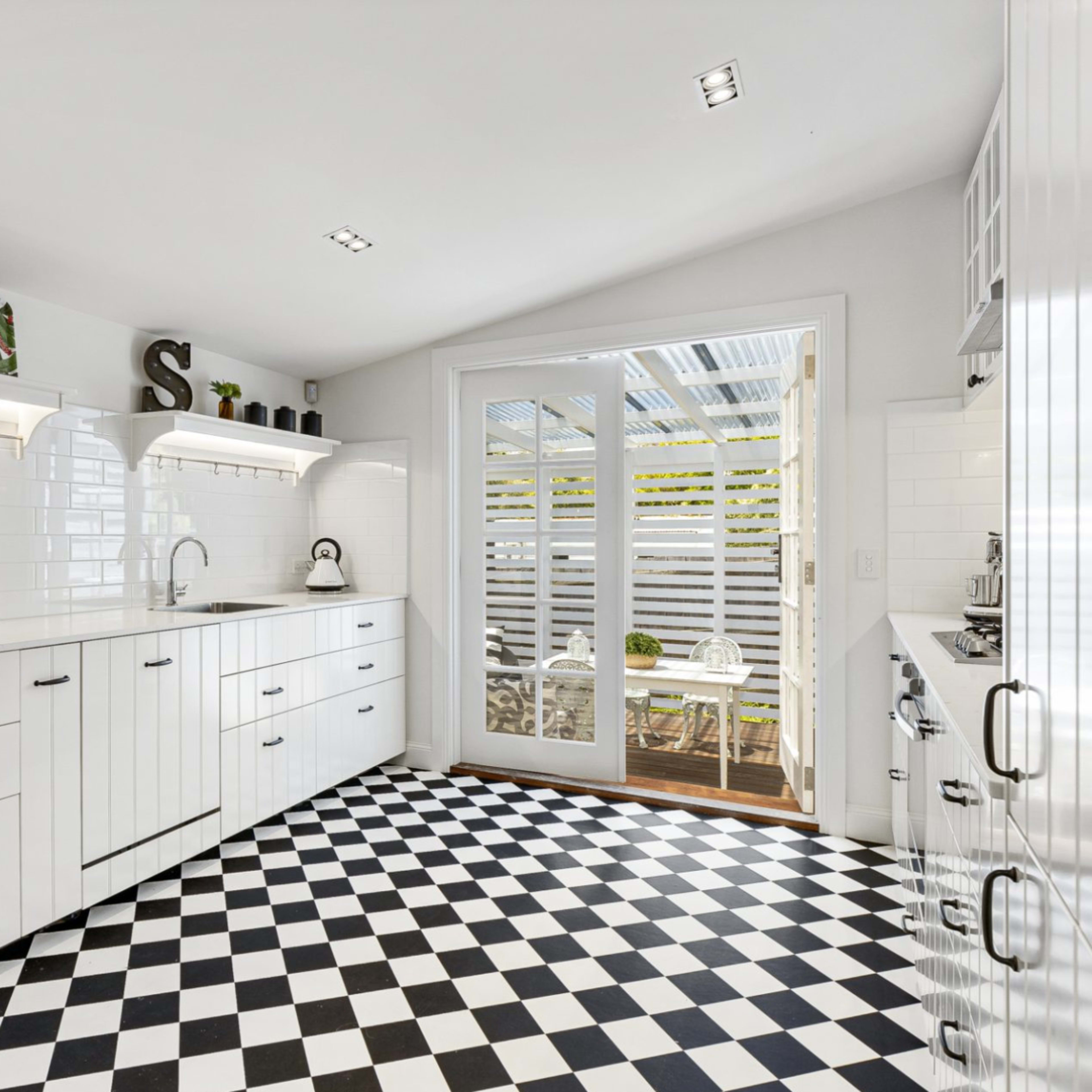 The Coastal White Cottage Image in Melbourne, Melbourne, VIC