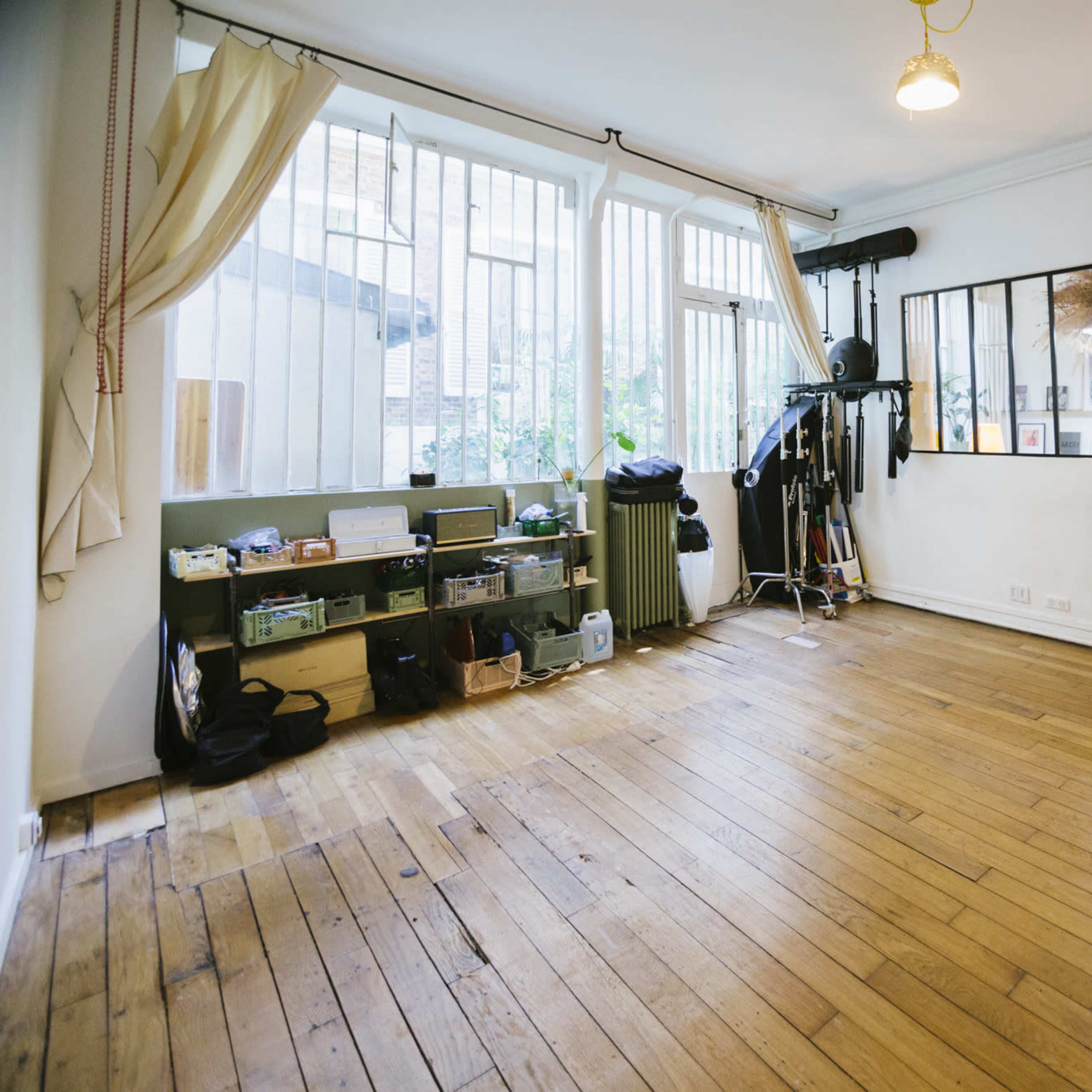 Studio 67 Chabrol Image dans Porte-Saint-Denis, Paris, Île-de-France