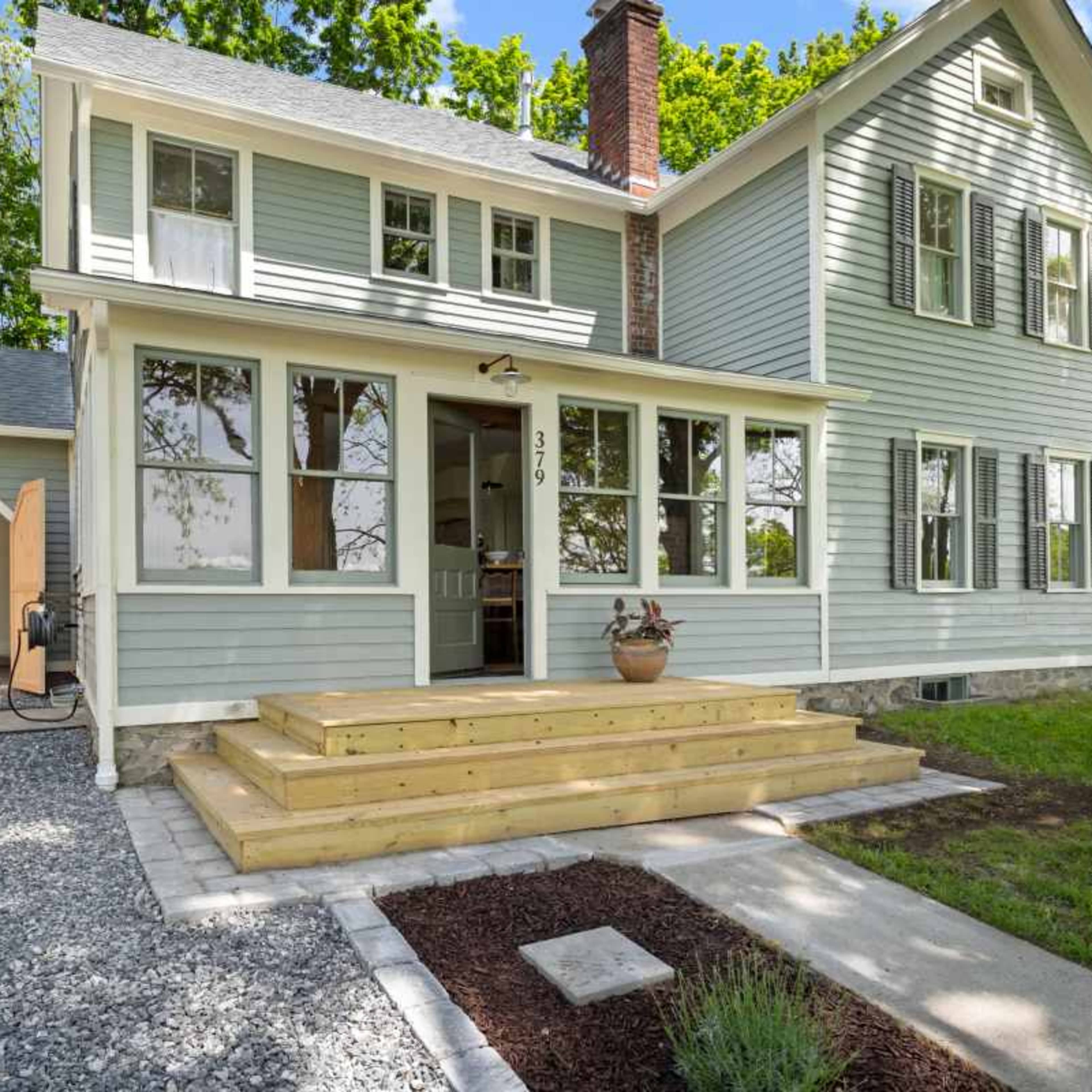 Large Rural Farmhouse - Next To Golf Course - 3 Private Acres Image in Kinderhook, Valatie, NY
