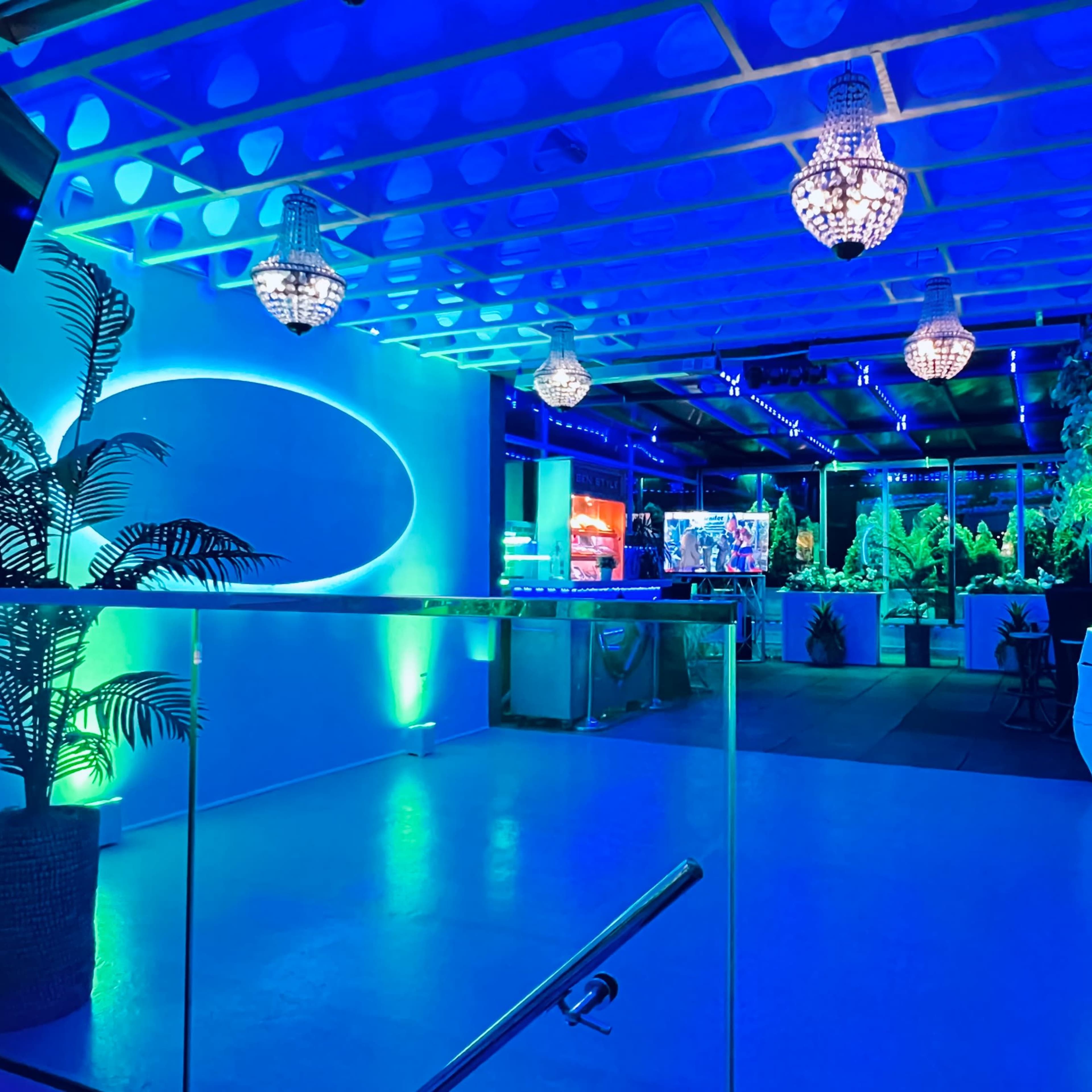 All-Weather RoofTop at the Heart of Atlantic Av-(Queens) Outdoor space for Dinner, Wedding, Film Shoot, Corporate Event & Small Intimate Events. Image in Queens, Queens County, NY