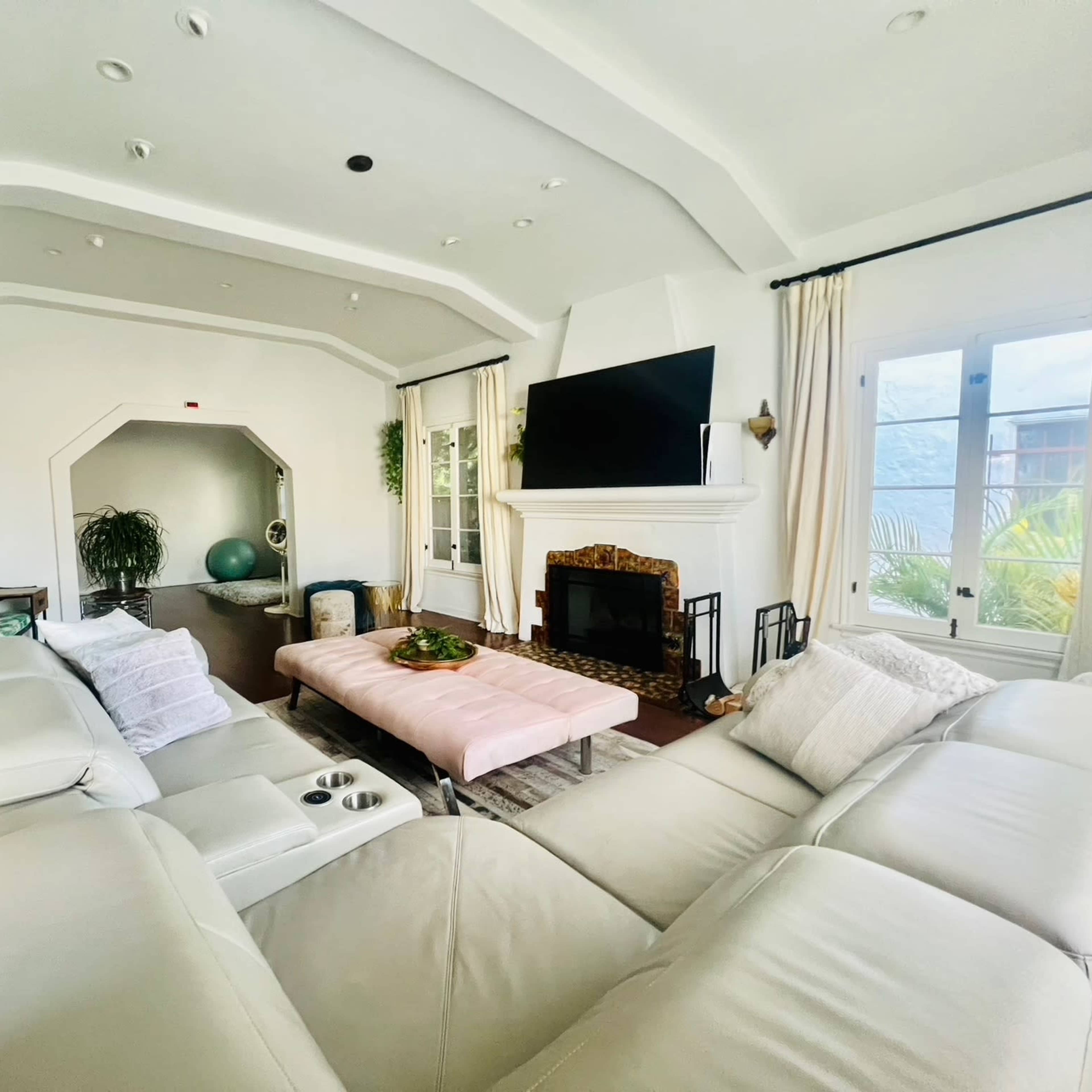 Historic Leimert Park Home with Garden Image in Leimert Park, Los Angeles, CA
