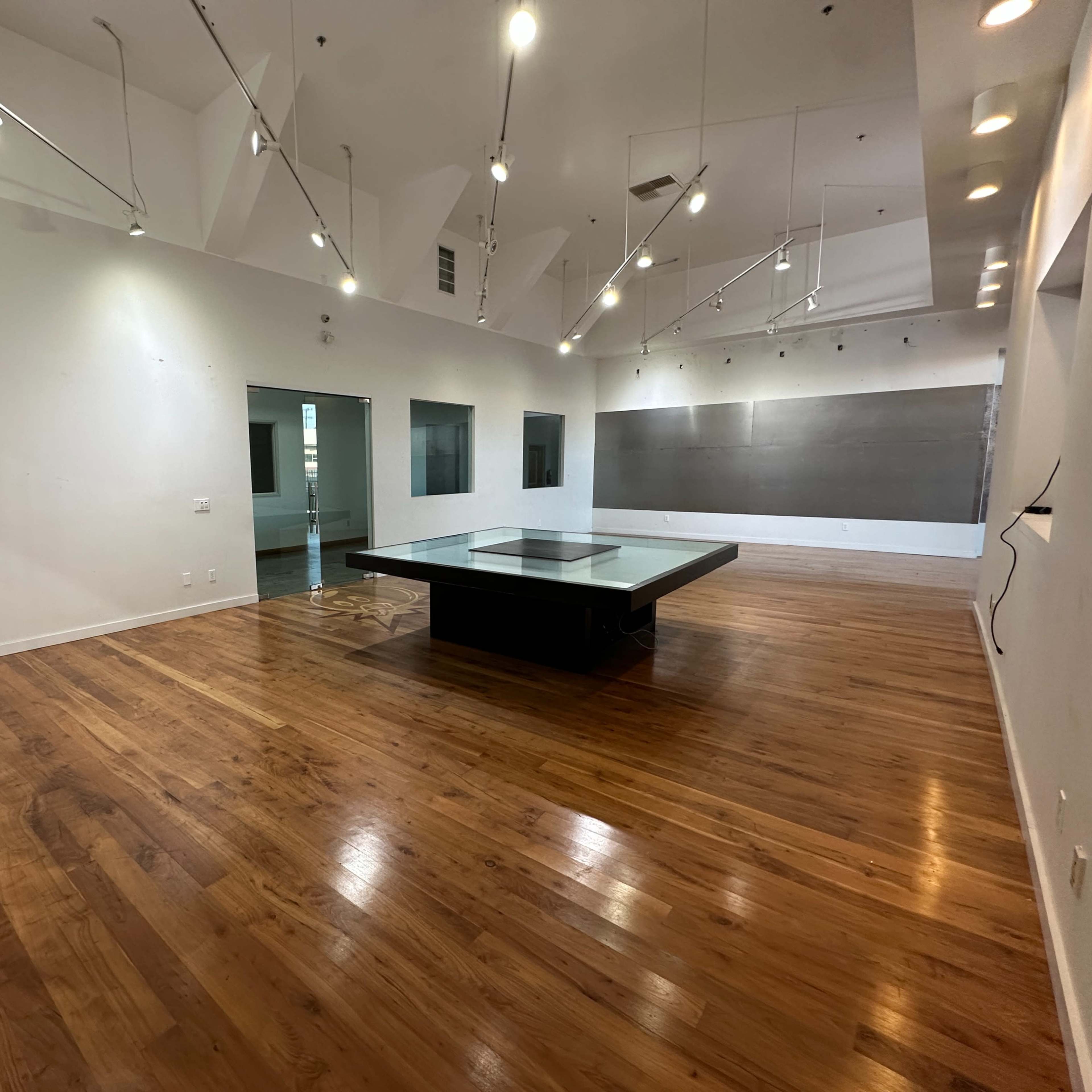 Office / Photoshoot space Image in Vernon, Vernon, CA