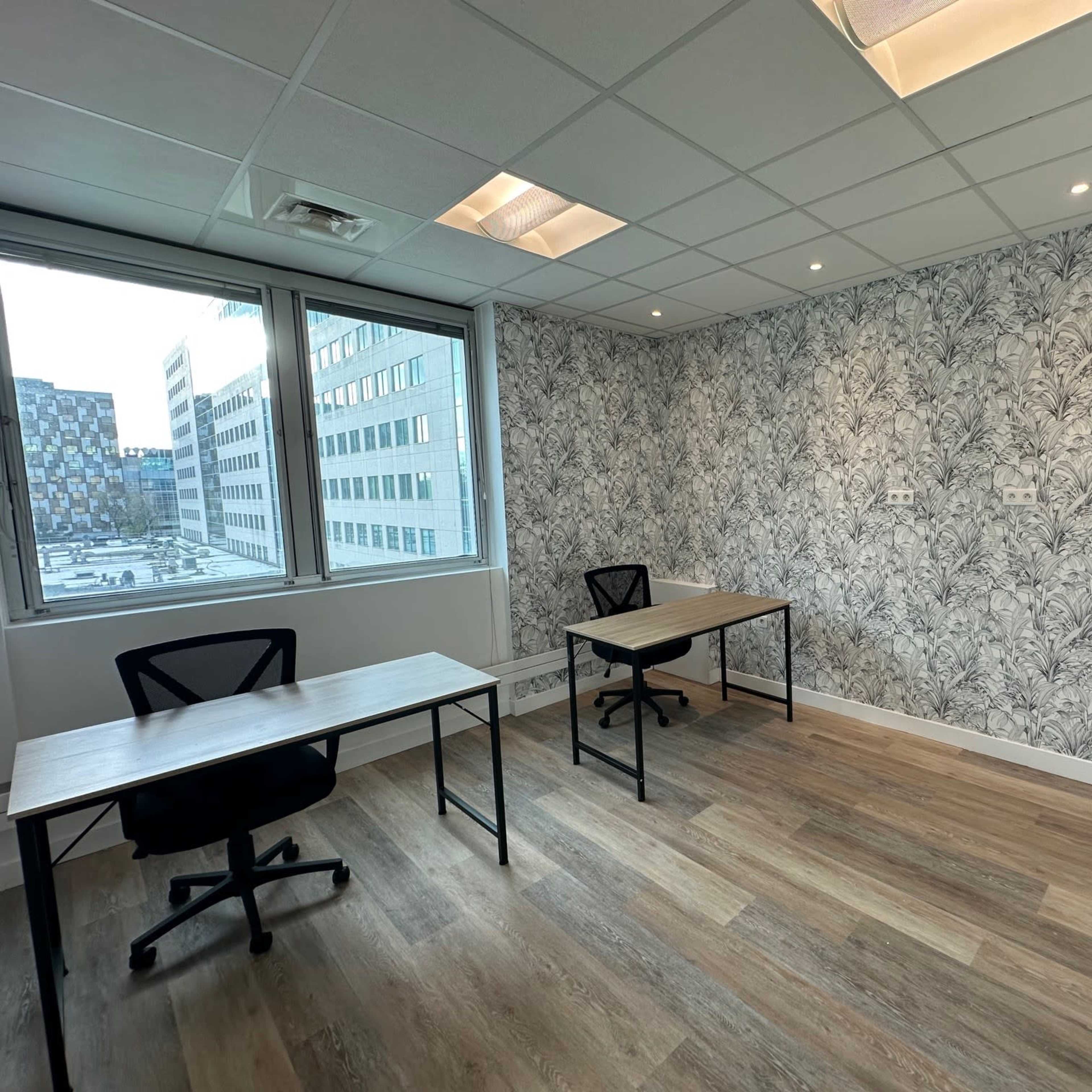 Bureau en centre d'affaires Image dans Bécon-les-Bruyères, Asnières-sur-Seine, Île-de-France