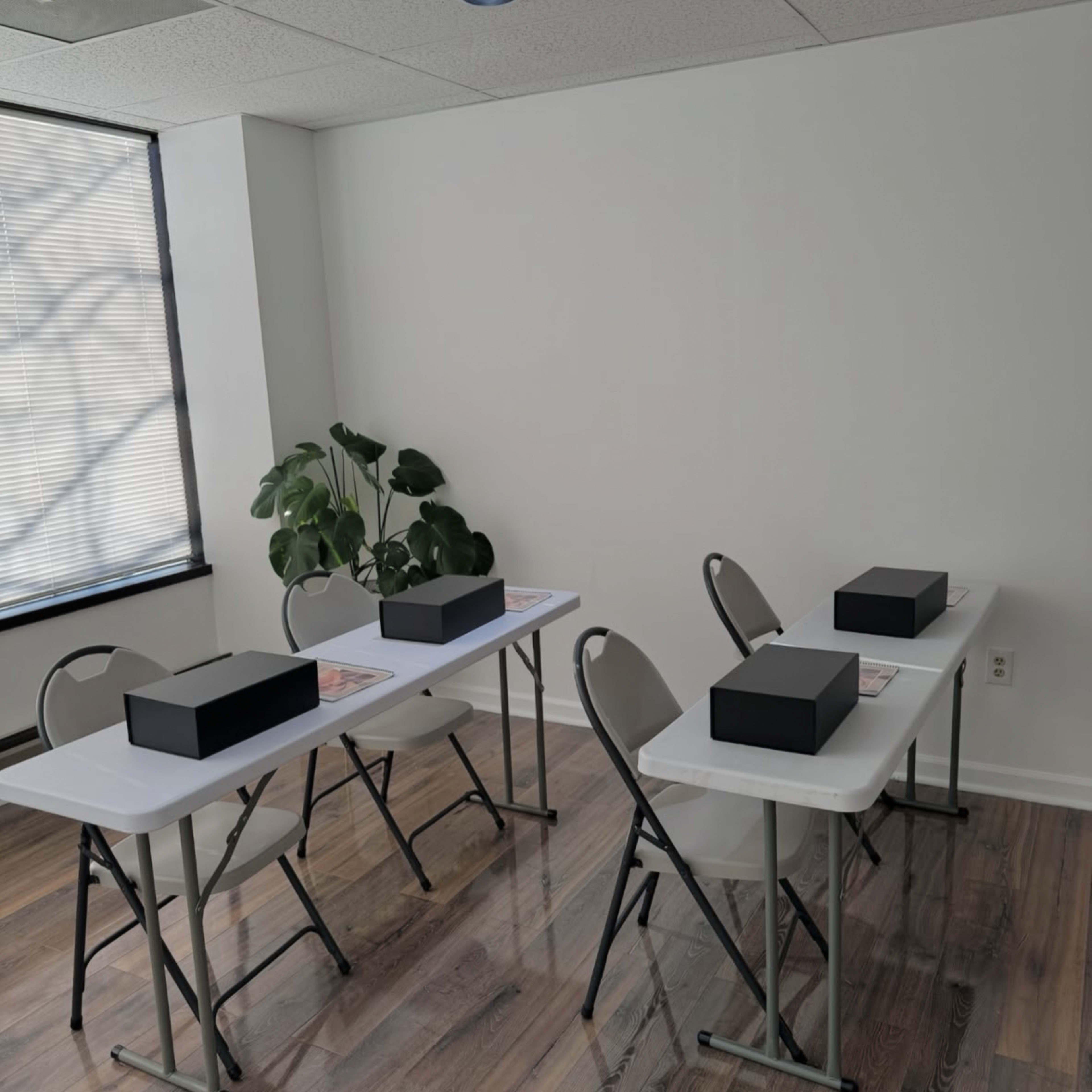 Bright & Modern Content Creation Studio in Takoma Park – Sleek & Stylish Image in Takoma Park, Takoma Park, MD