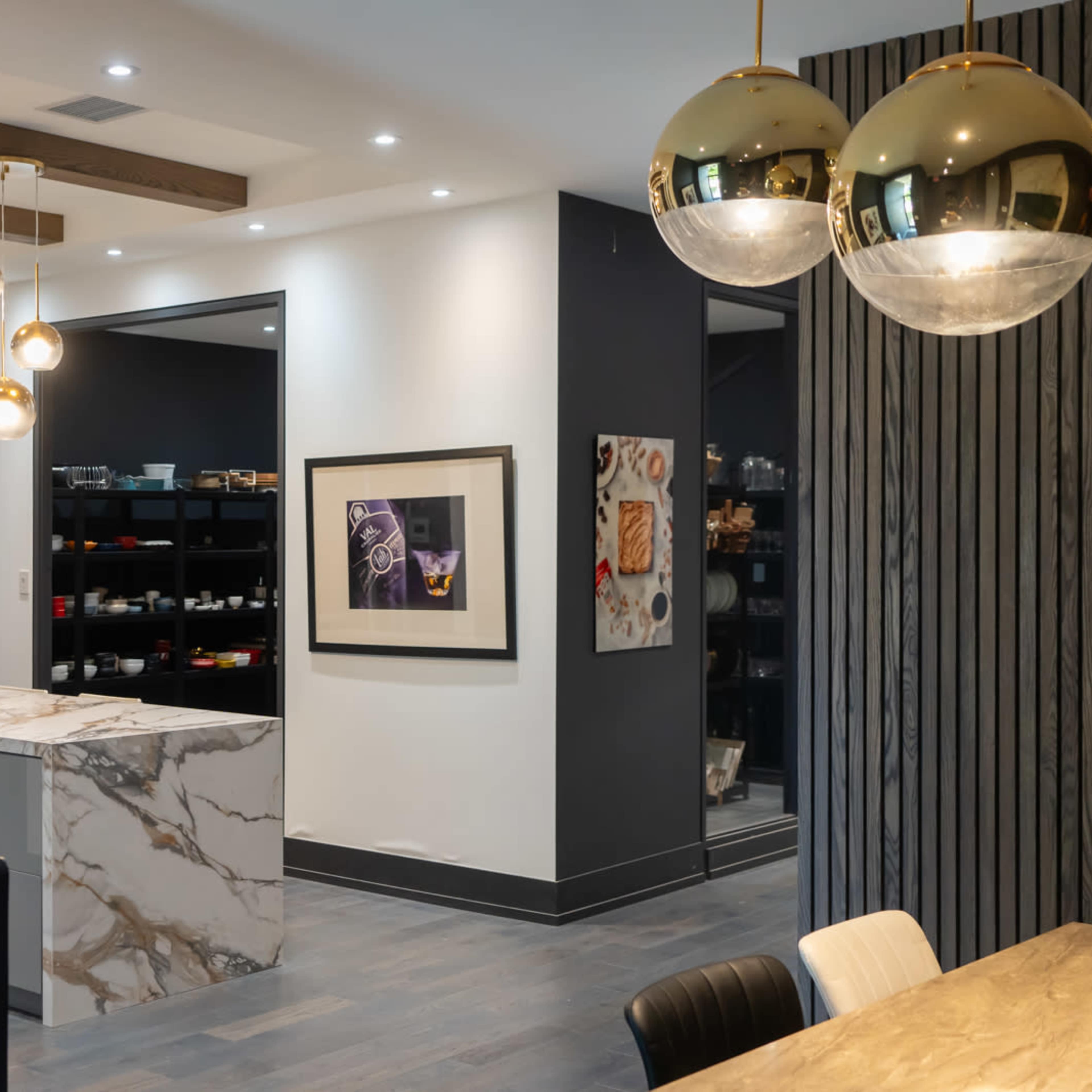 Multi-use Photo & Video Studio with Full Kitchen and Cyclorama Wall Image in West Humber-Clairville, Toronto, ON