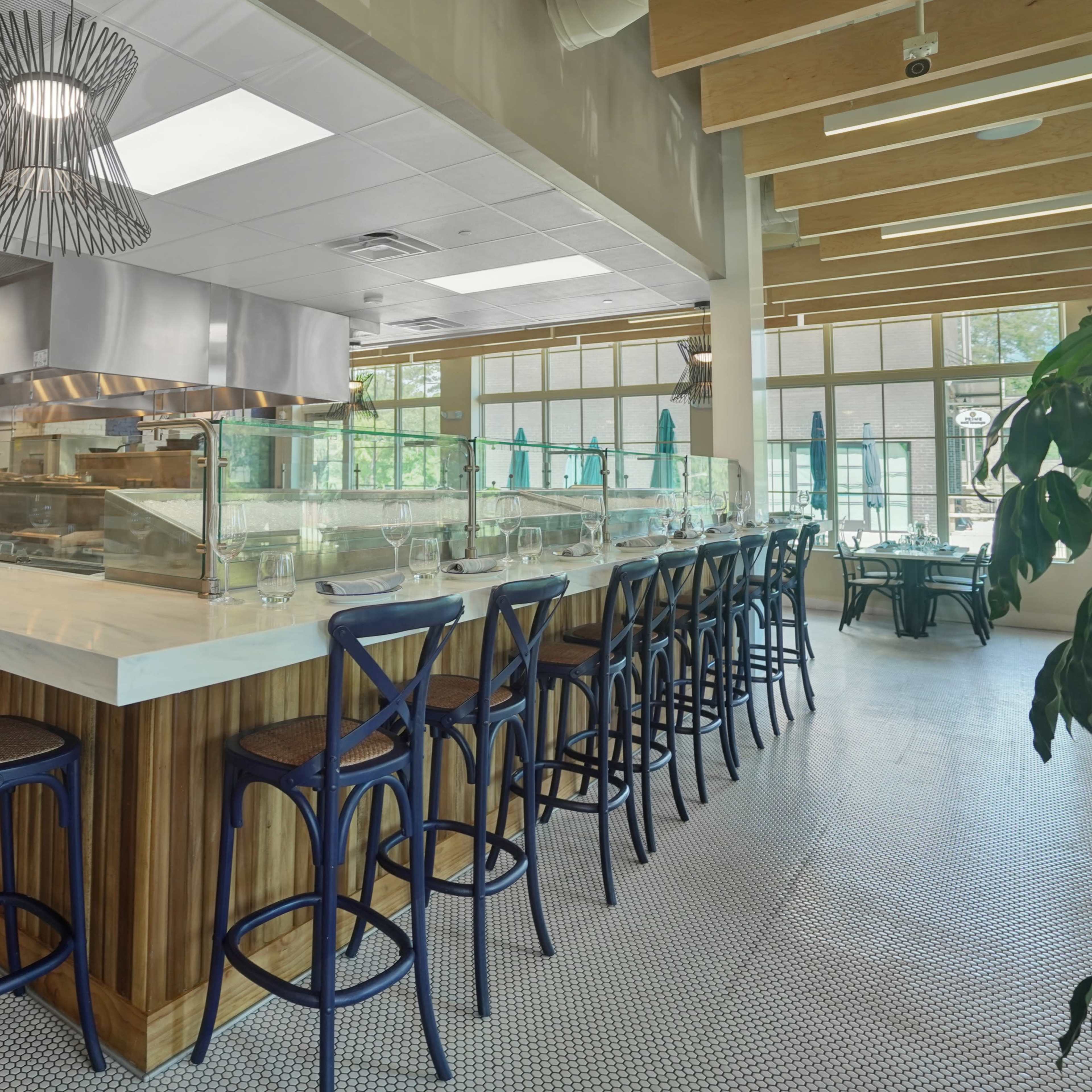 Spacious Downtown Restaurant Image in Woodstock, Woodstock, GA