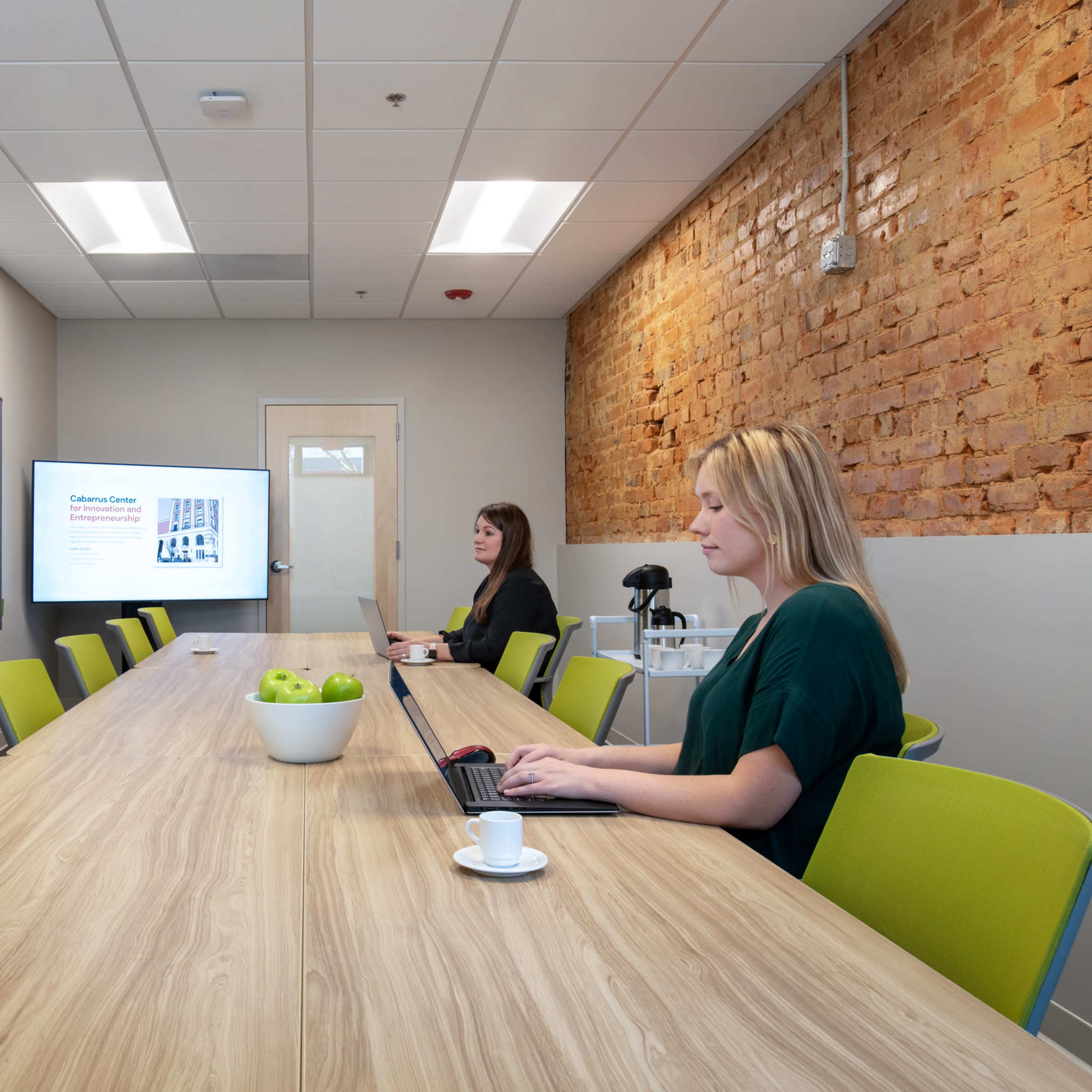 Downtown Meeting Room Seating 12 Image in Concord, Concord, NC