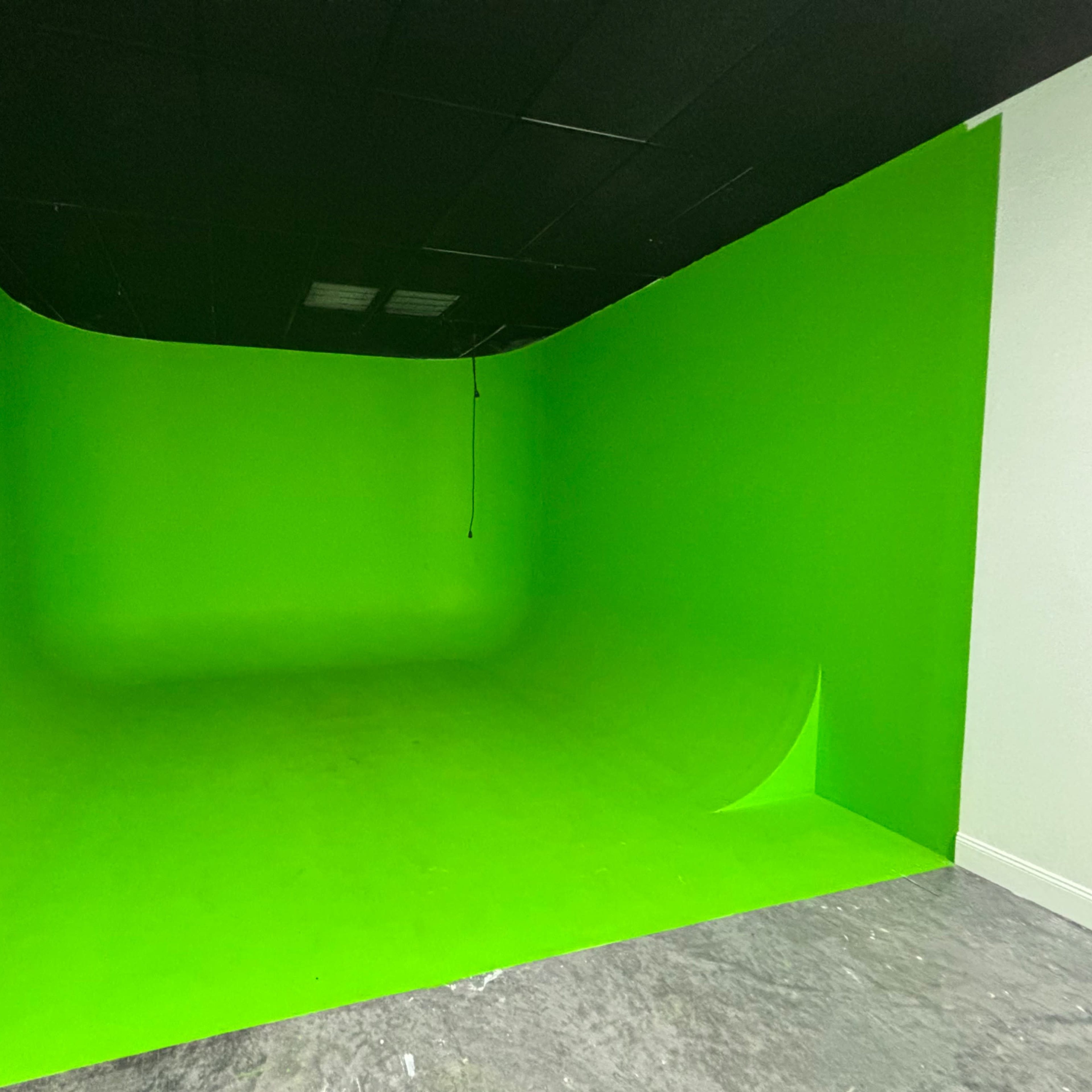 Green Screen Room in Feathersound Image in , Clearwater, FL