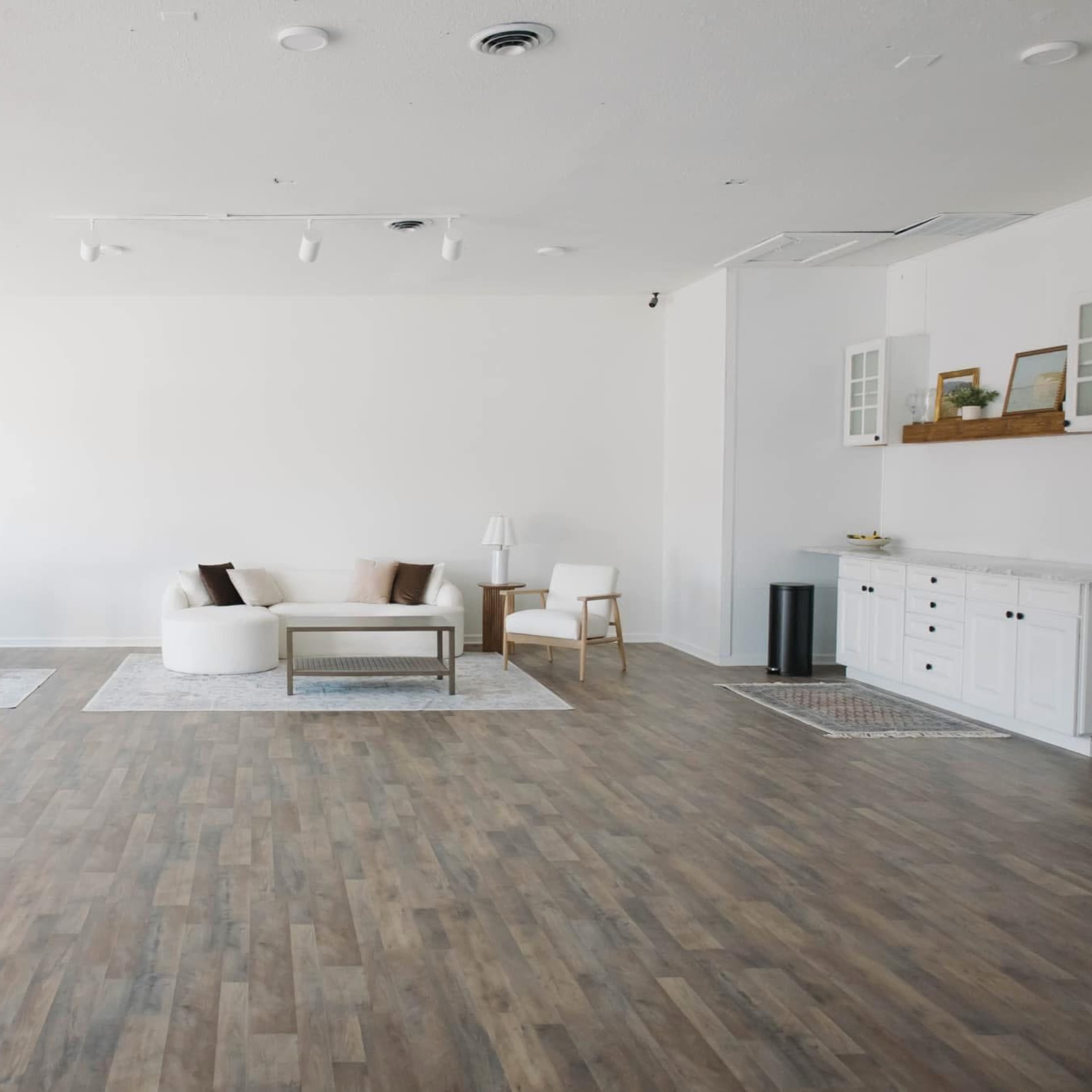 Luxury Studio Creative Event Space Image in Central Township, Hillsboro, MO