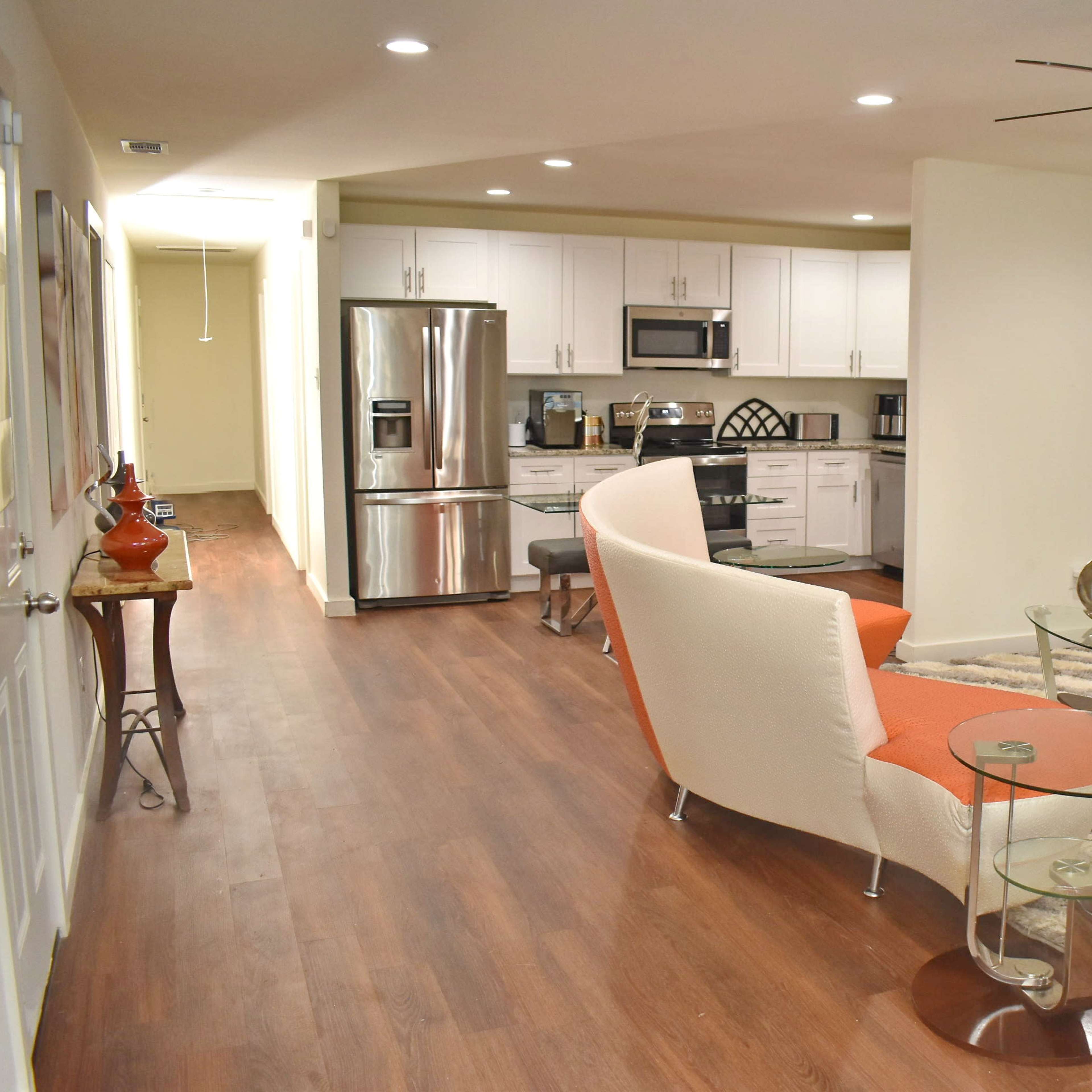 Centrally Located Work Station - Honey Comb Hideout -  Family Delight Image in South Dallas, Dallas, TX