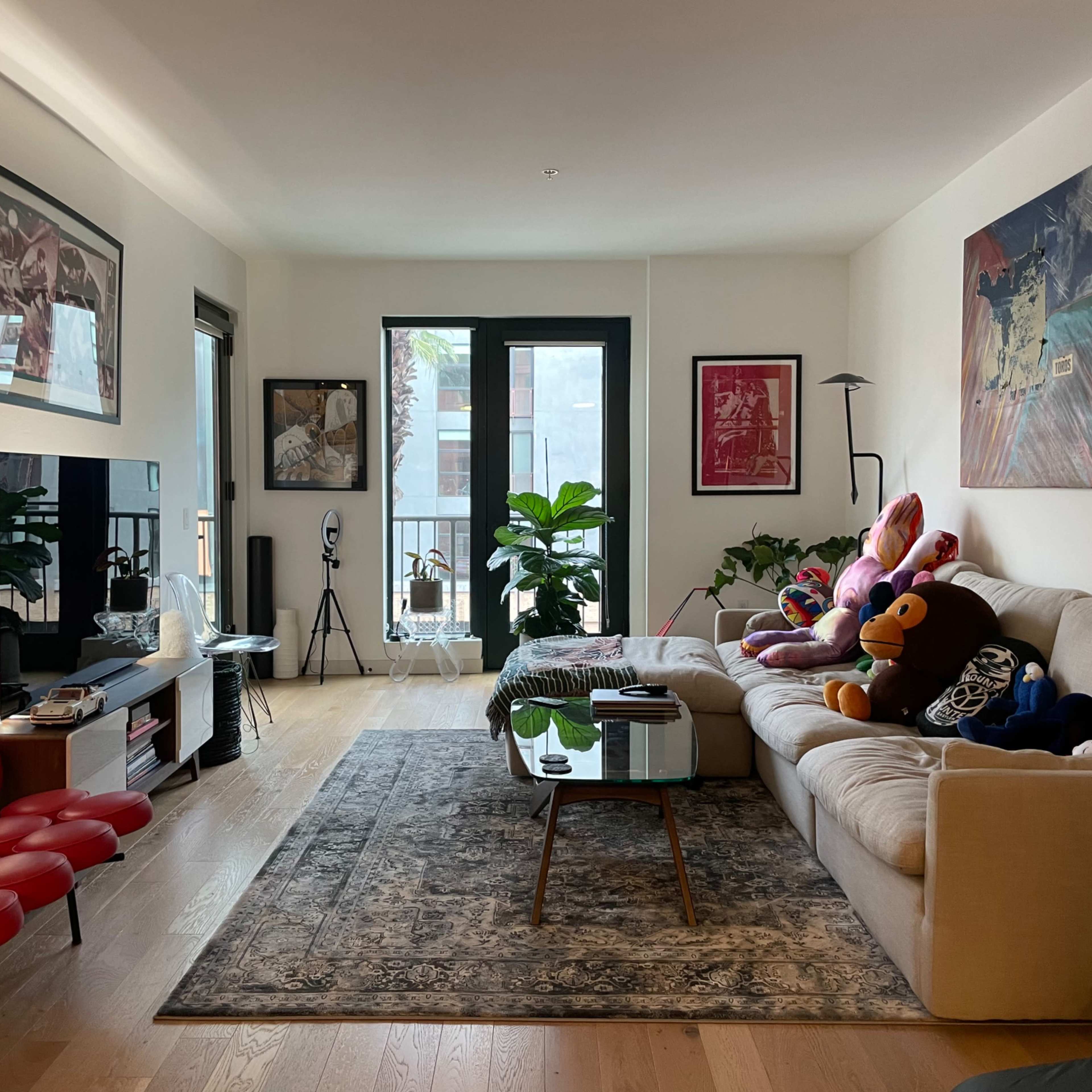Art Filled Design Studio on Walk of Fame Image in Hollywood, Los Angeles, CA