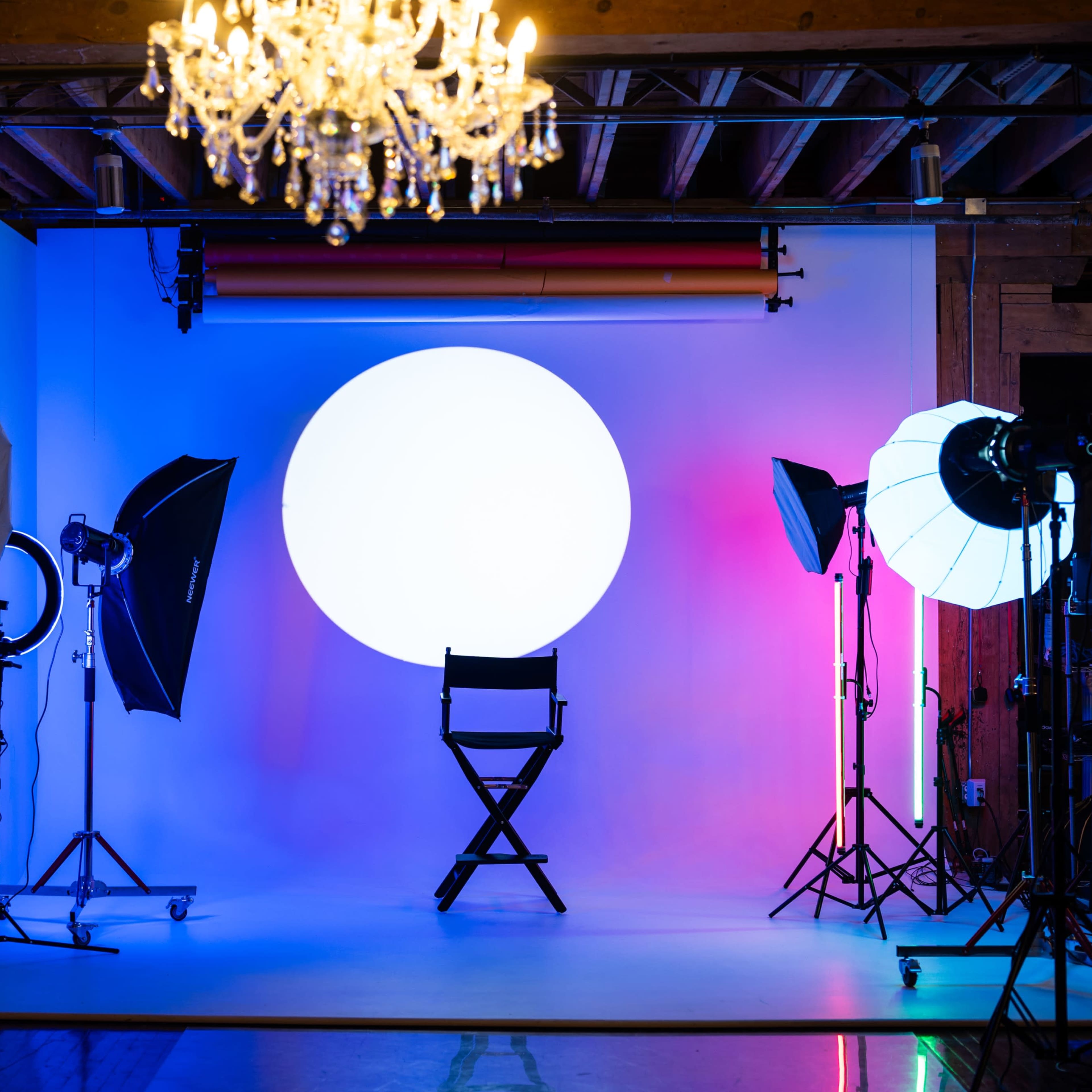 PhotoStudio: 10+ Stations, Profoto Lighting, 4 Solid Background Colors + Podcast Station Image in Hawthorne, Minneapolis, MN