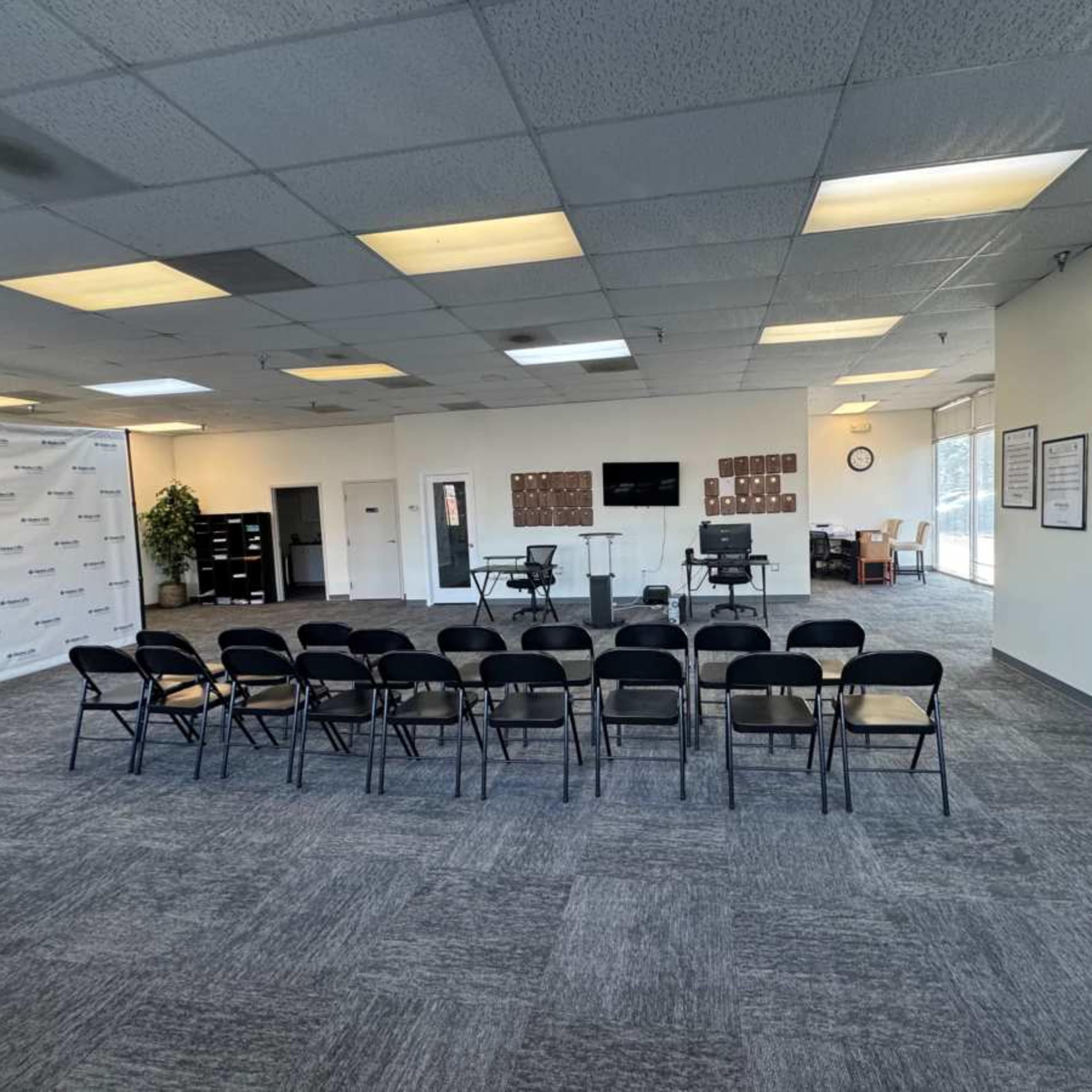Office space,  party, celebration or church service Image in Glenn Dale, Lanham, MD