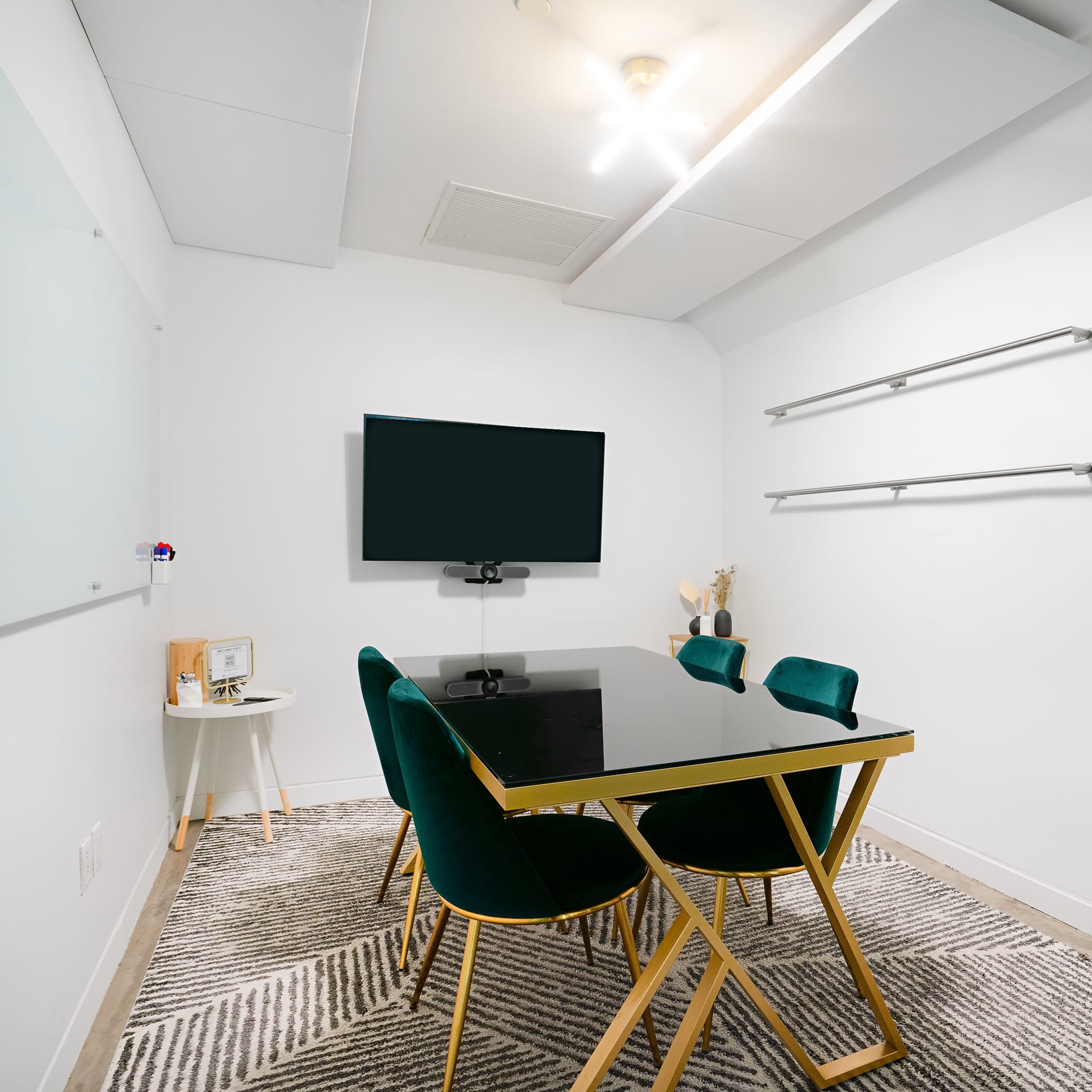 Small Meeting Room - Tech Equipped - Seats 4 People Image in Midtown, New York, NY