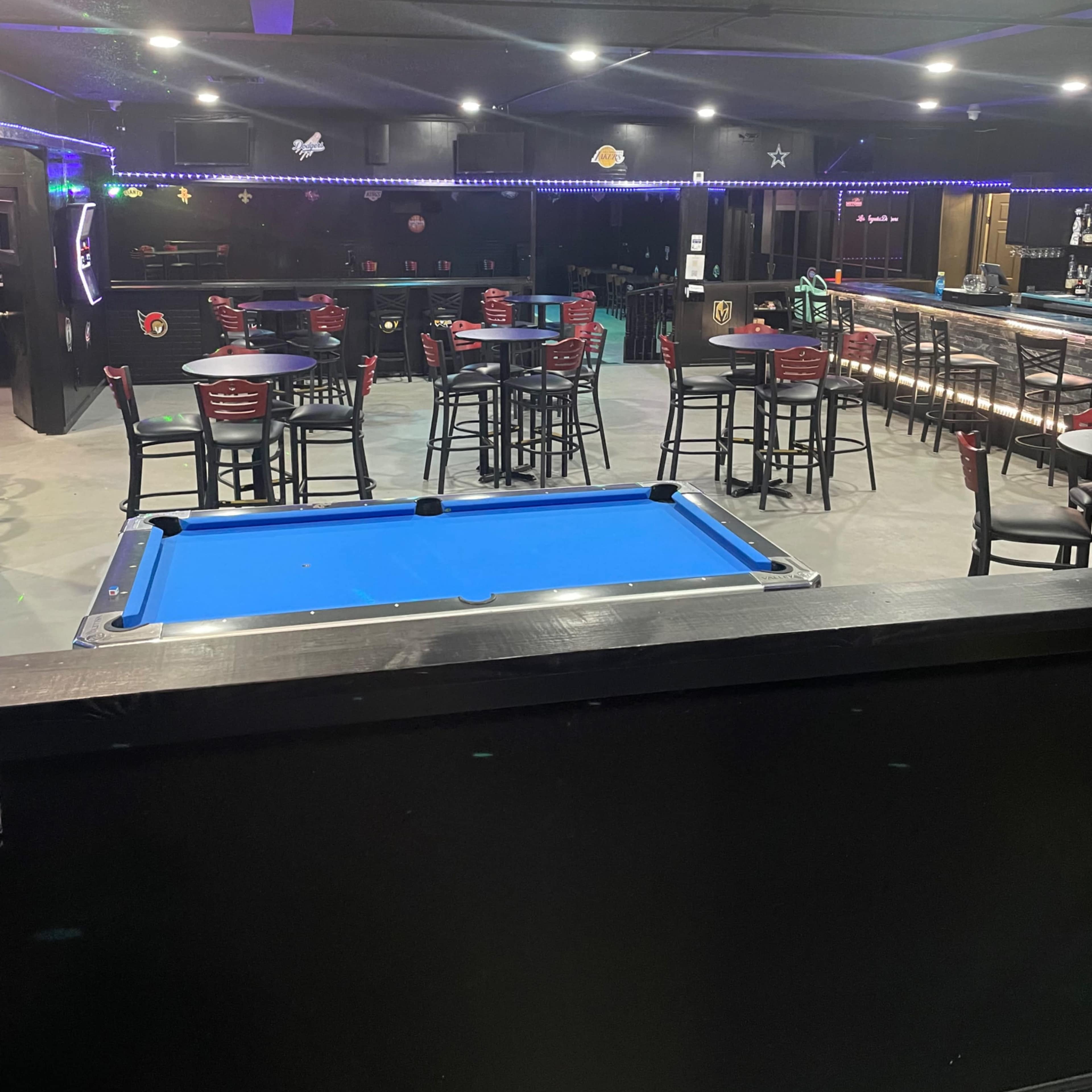 Madu’s Sports Bar & Grill Image in East Terrell Hills, San Antonio, TX
