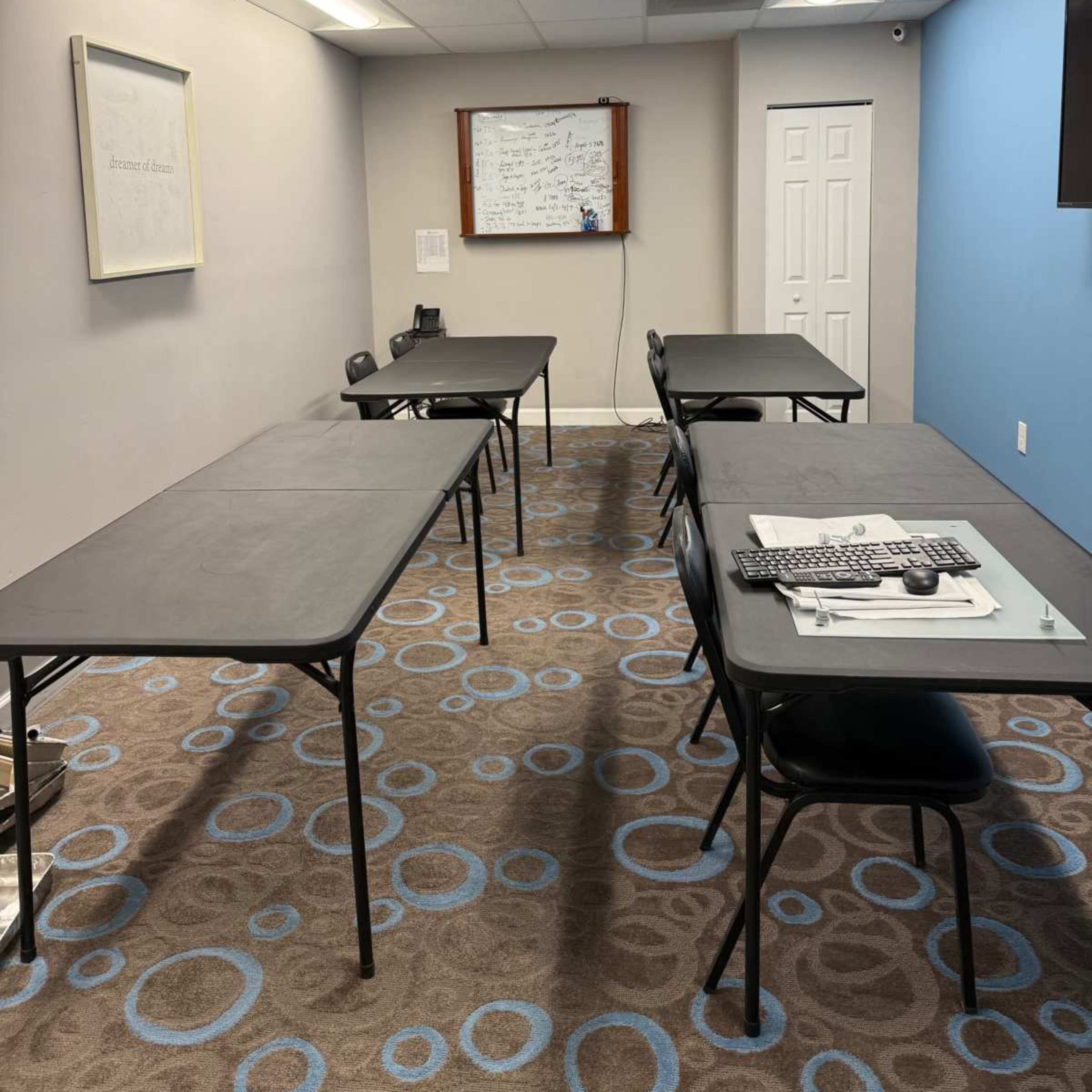 Luxury Office Meeting Space Baltimore County Image in Lochearn, Pikesville, MD