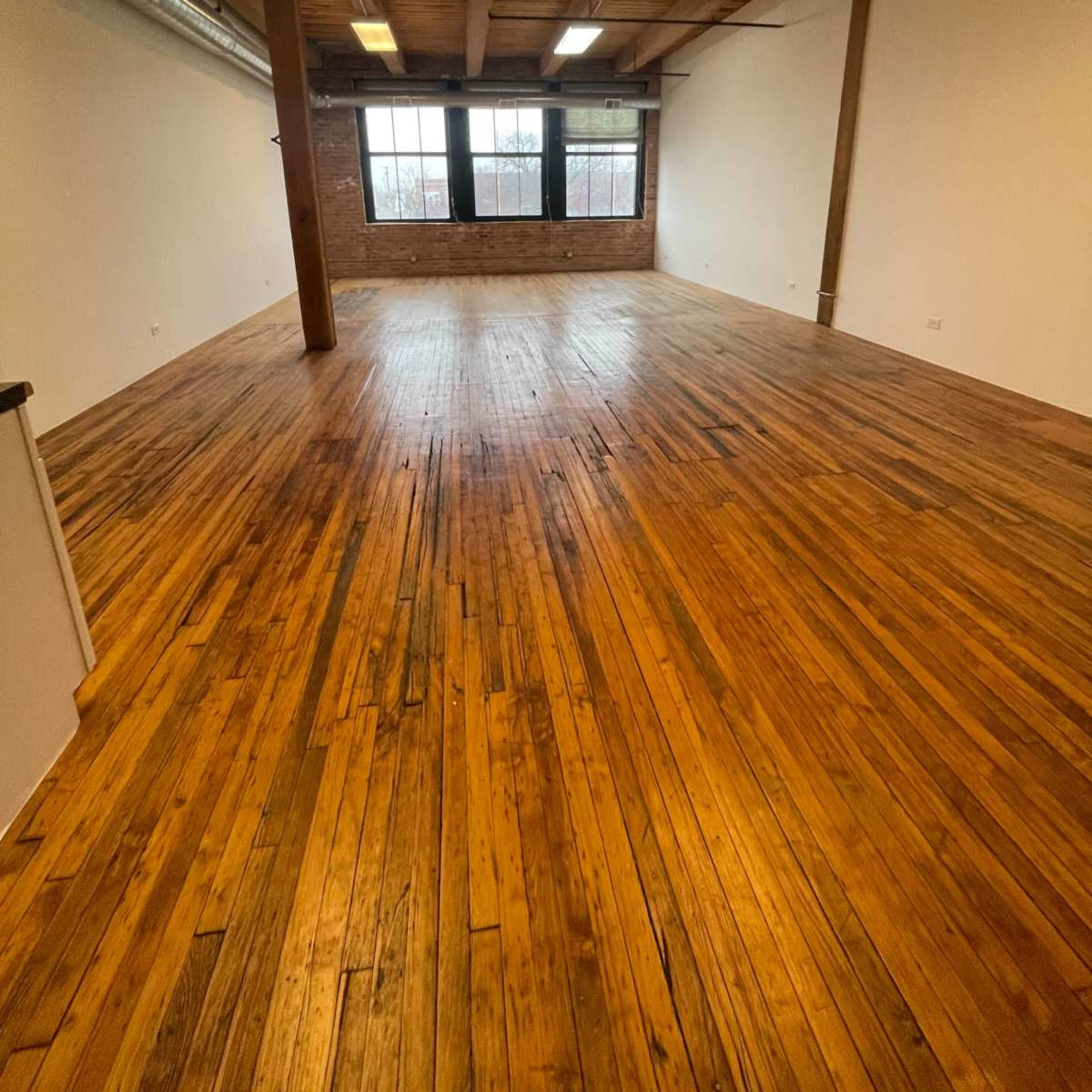 📸 Elevate Your Content & Events with Our Exclusive Creative Studio! 🎬 Image in West Town, Chicago, IL
