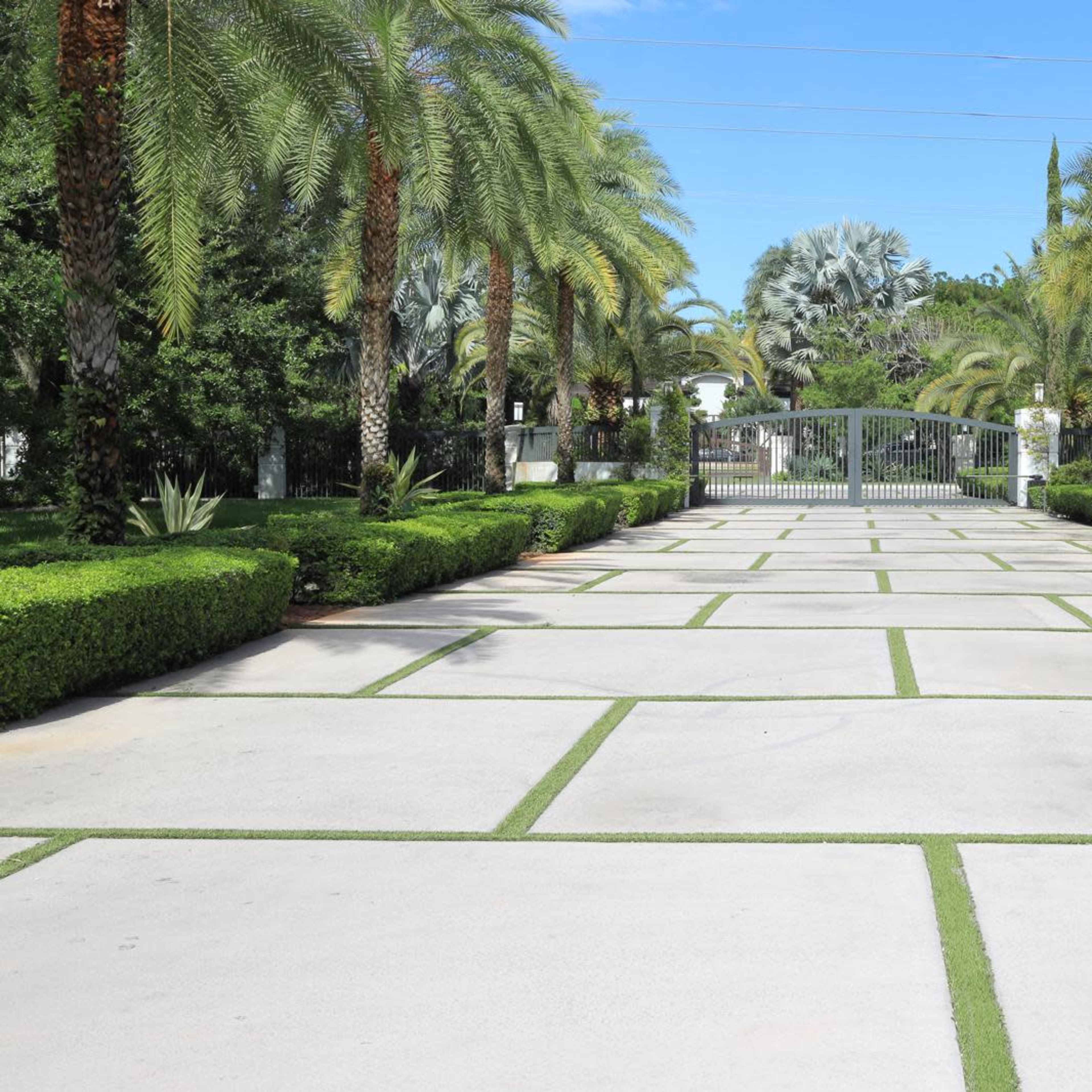 Elegant private mansion perfect for filming and events Image in , Miami, FL