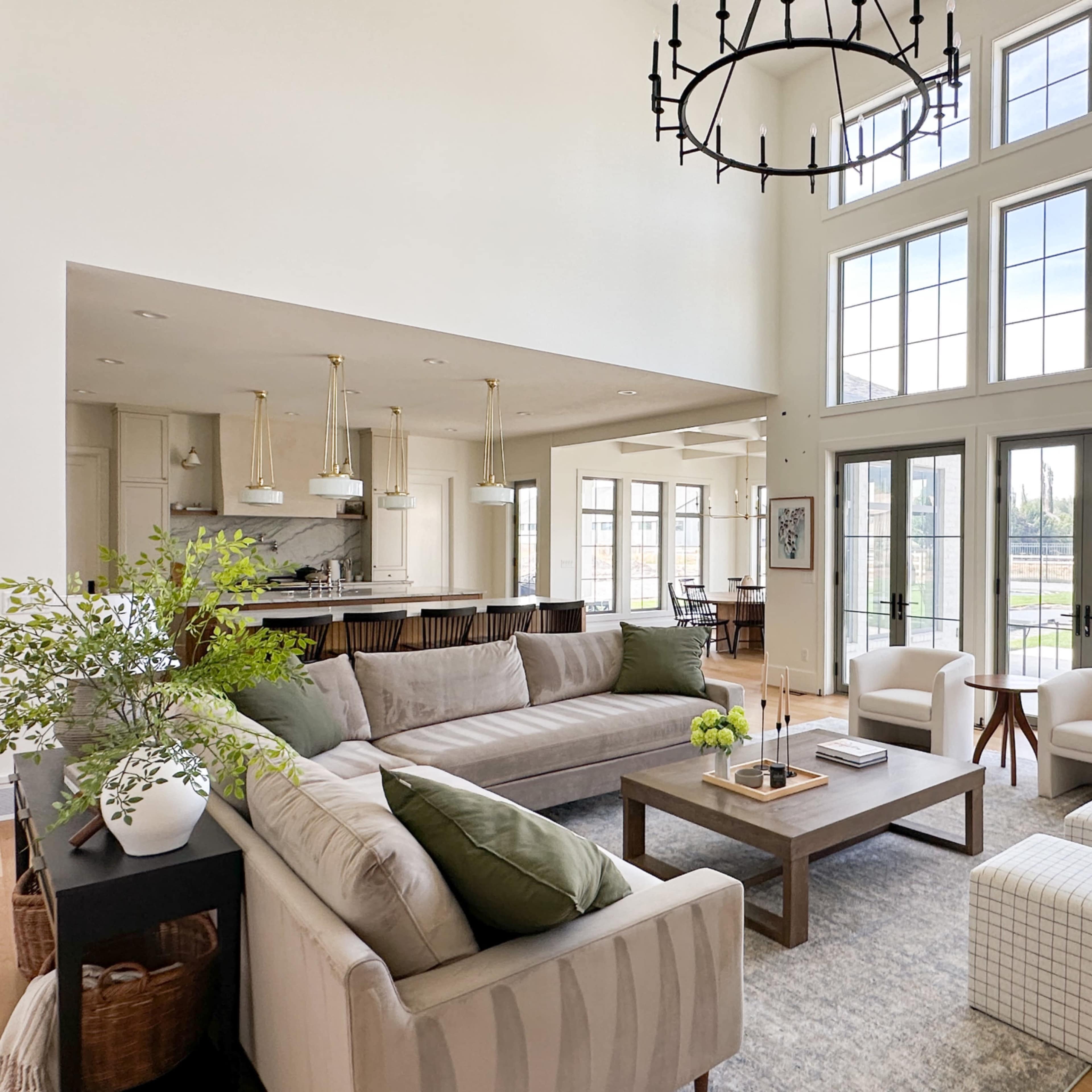 Transitional beauty with lots of light and space! Image in West Bountiful, West Bountiful, UT