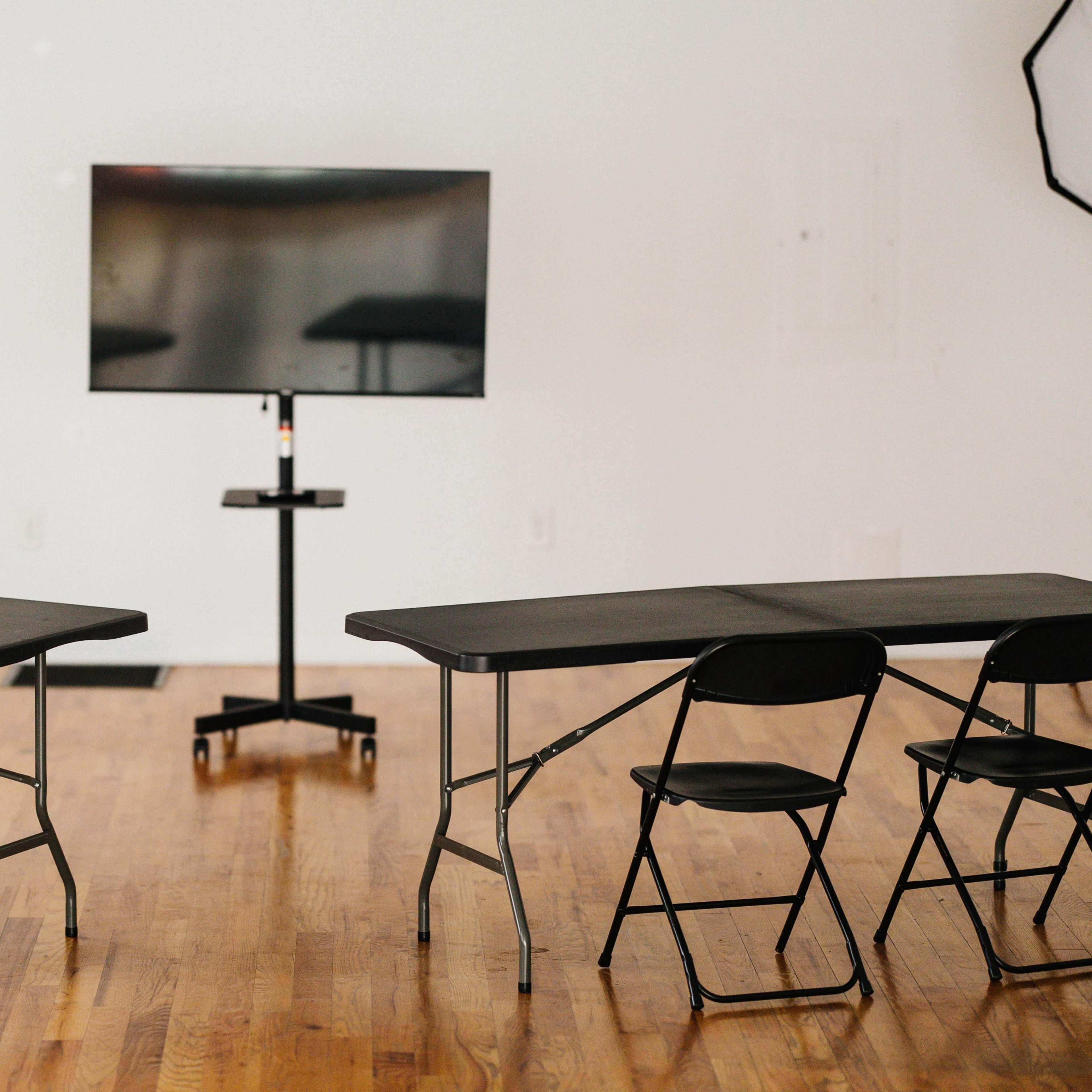 Modern Downtown Studio Loft with Exposed Brick and Hardwood Floors Image in Downtown, Durham, NC