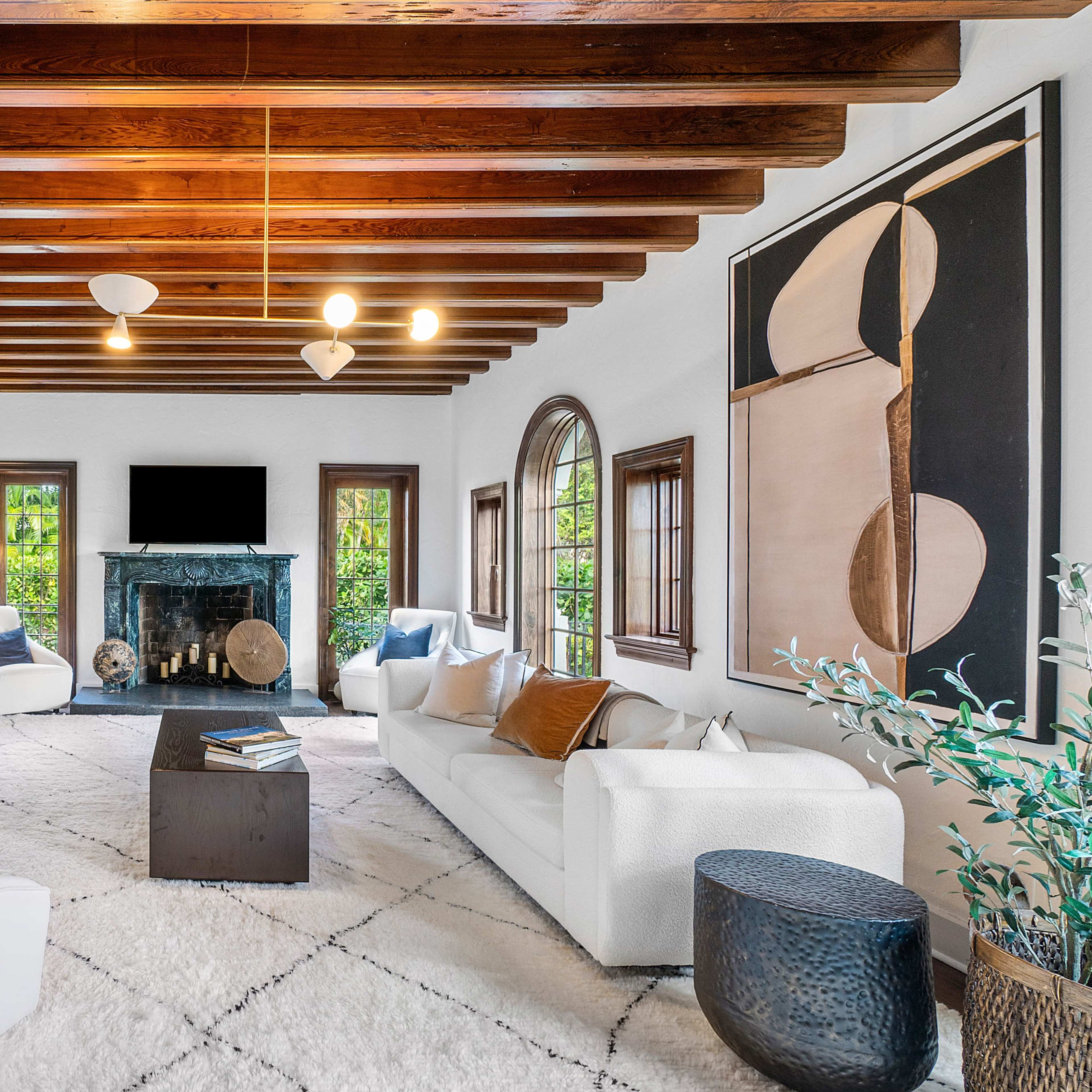 5K SF | GQ Design | Mins2Water | Htd Pool+Hot Tub Image in Northwood Shores, West Palm Beach, FL