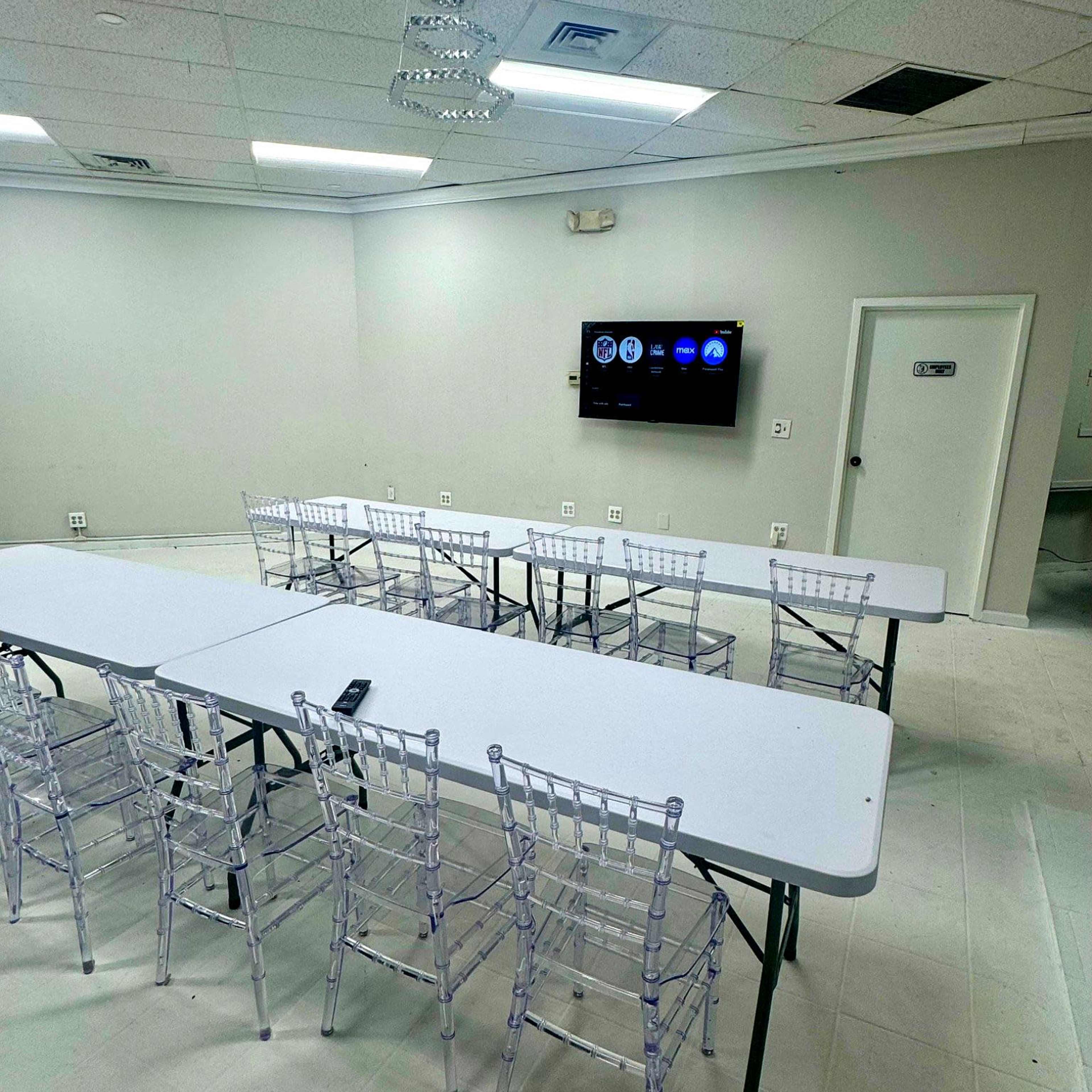 Modern Event Space with Flexible Packages & Add-Ons – Ideal for Any Occasion Image in Fort Washington, Fort Washington, MD