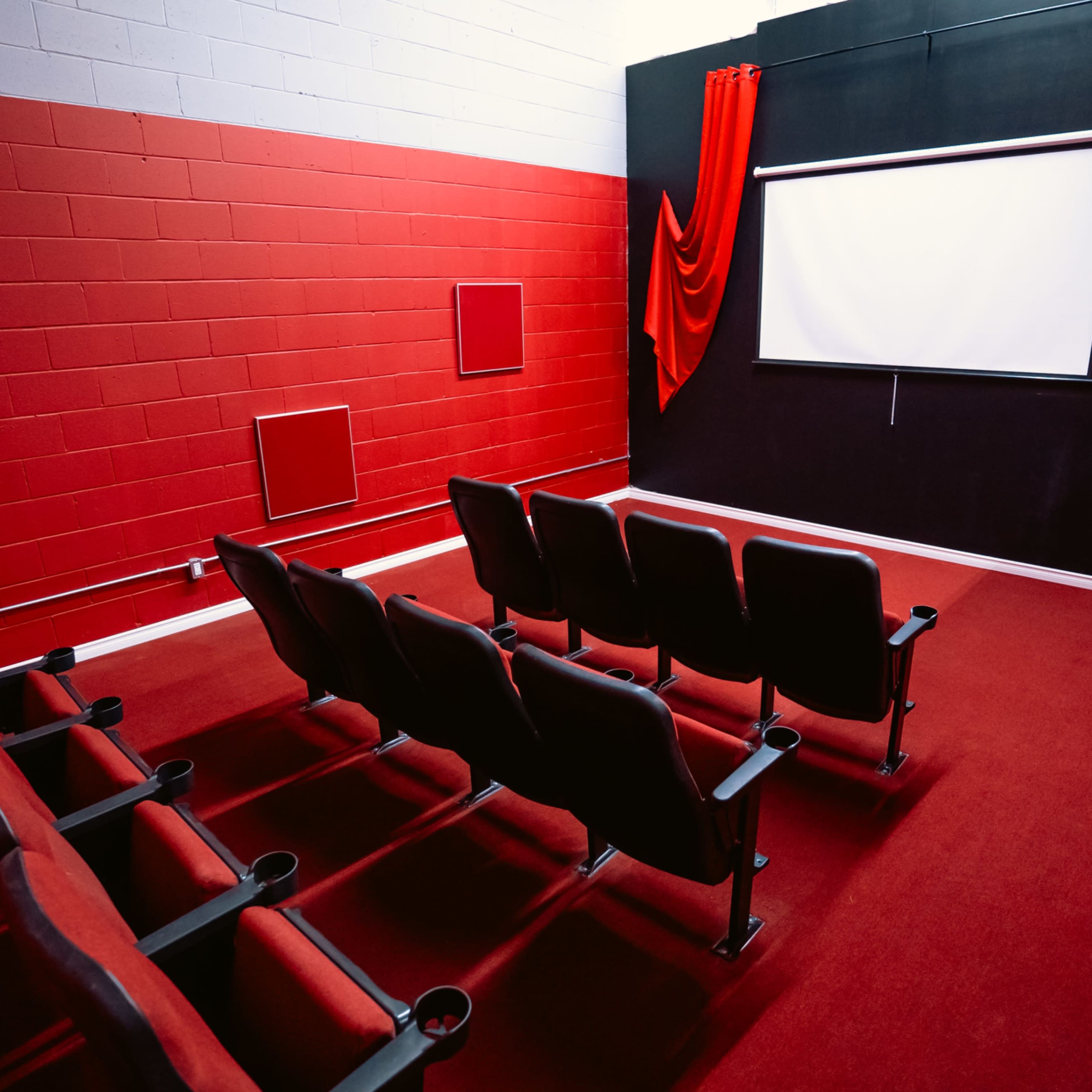 Movie Theatre Film Set Image in Oakville, Oakville, ON