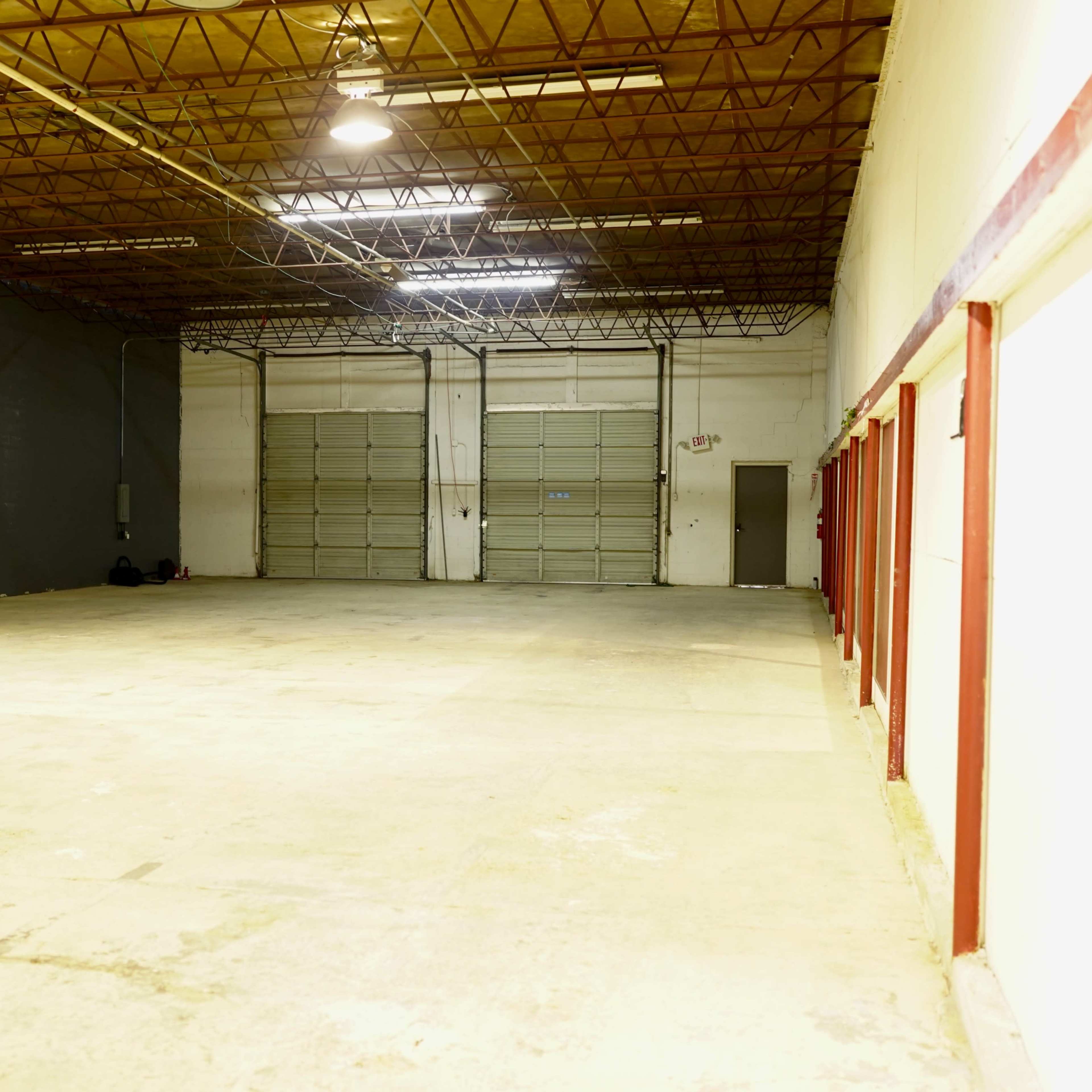 Huge Warehouse with Ramp Loading Image in Stonecrest, Stonecrest, GA