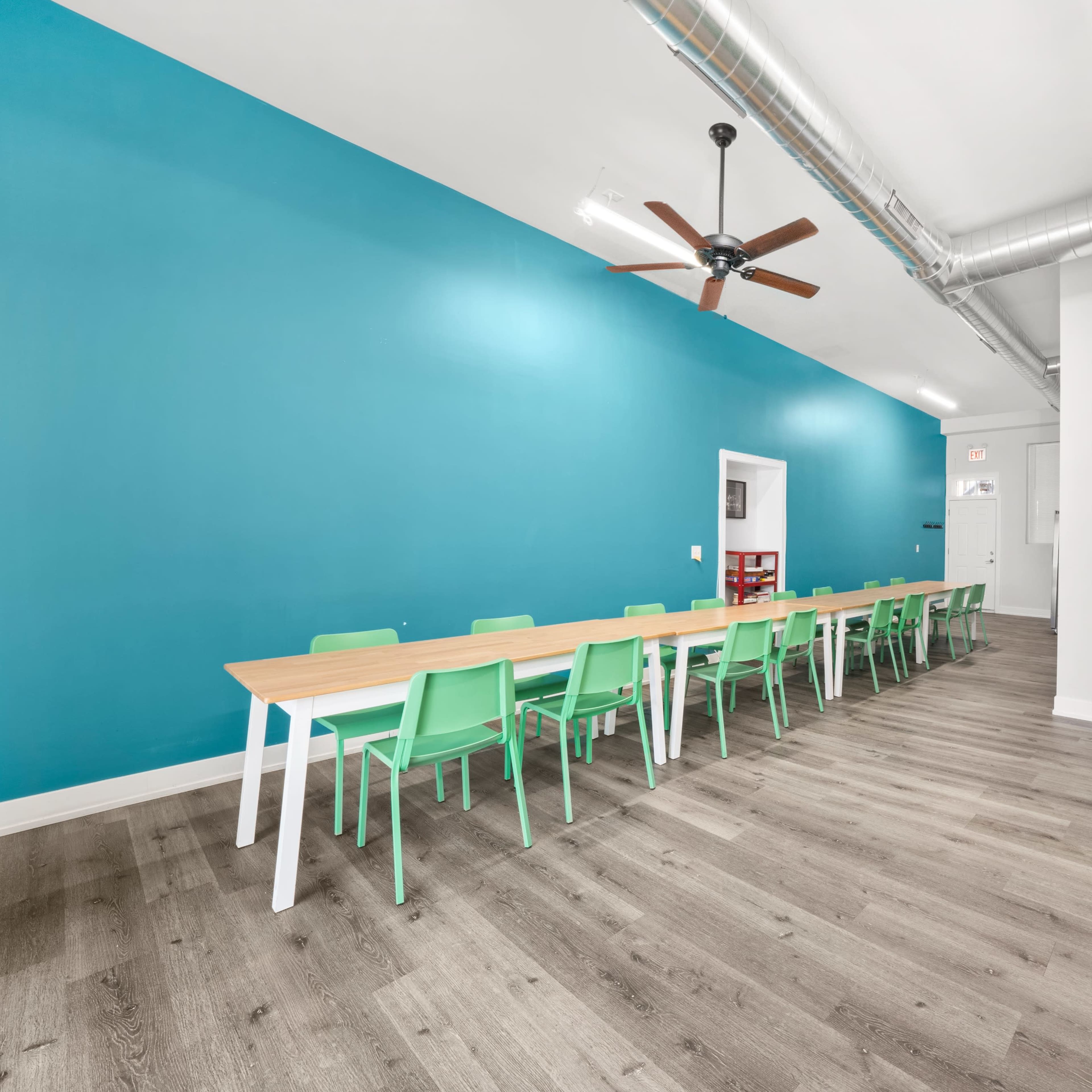 Trendy Office Space Perfect for Meetings, Events & Seminars Image in Albany Park, Chicago, IL
