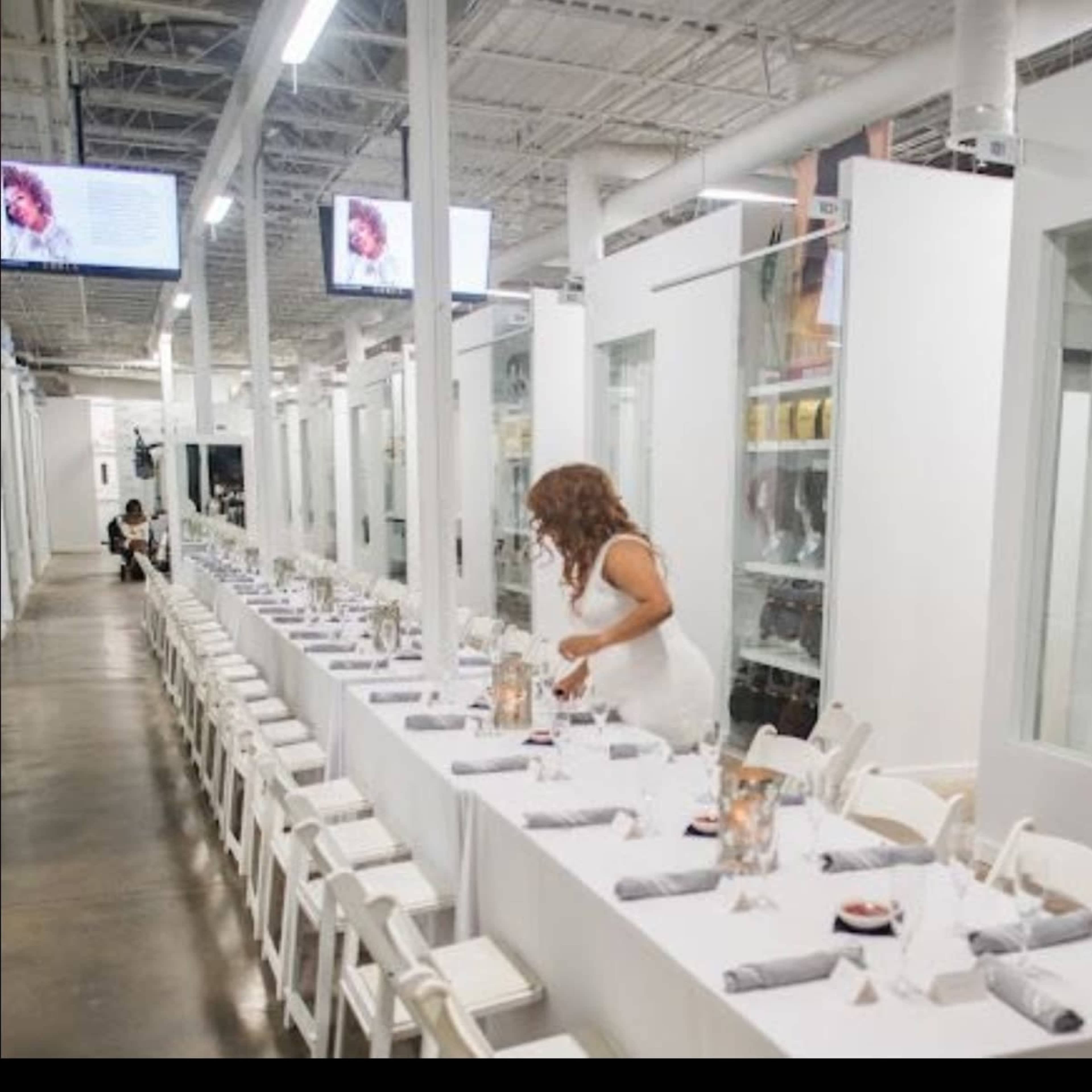 Luxury Salon Suites for Elite Beauty Professionals – Elevate Your Brand at Runway Curls Salon Suites Image in Morningside-Lenox Park, Atlanta, GA
