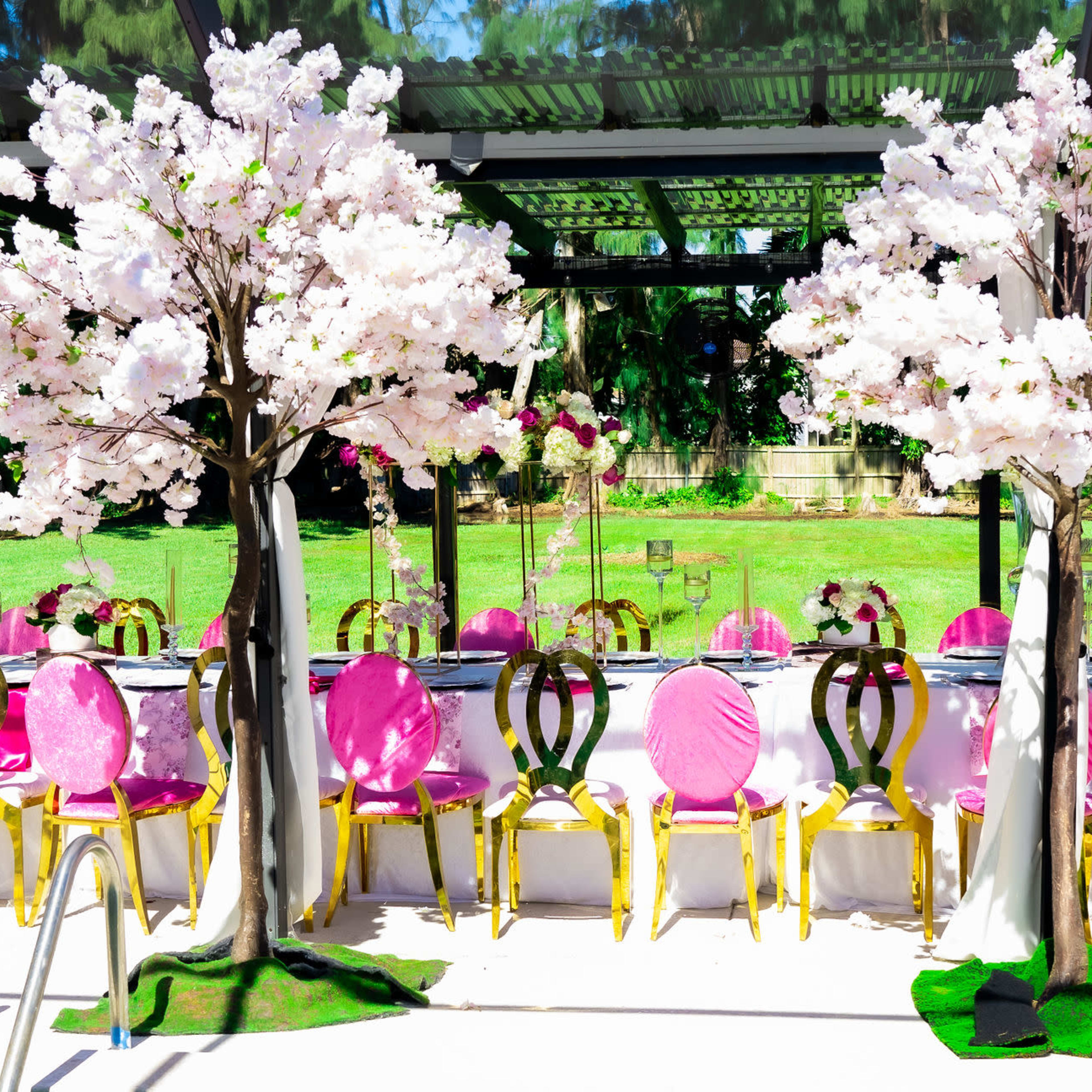 Perfect Outdoor Event Space with Pool & Full Kitchen! Image in , Miami, FL