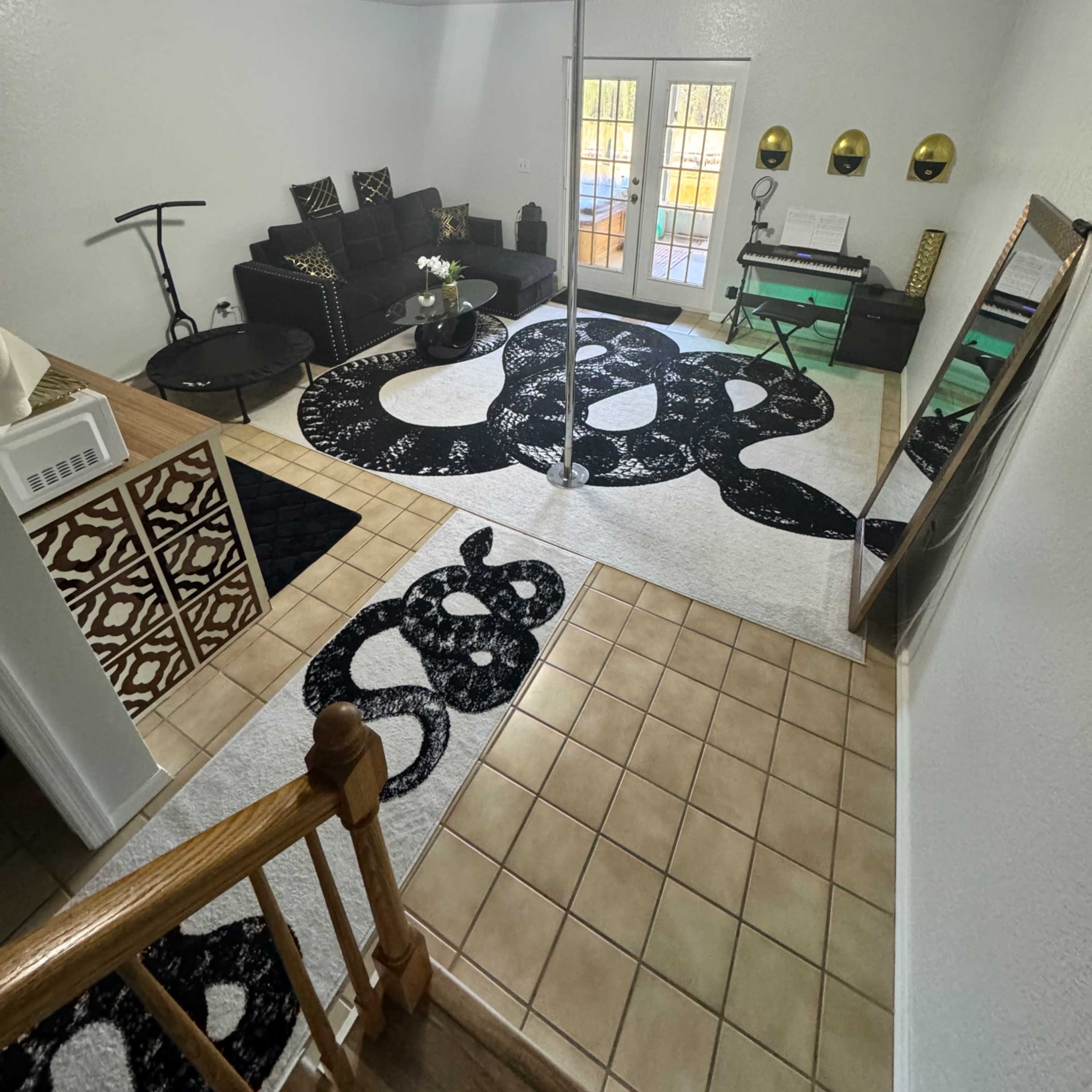 Private Lounge with Hot Tub on the Lake – Perfect for Romantic, Spa Nights & Events! Image in , Seminole, FL