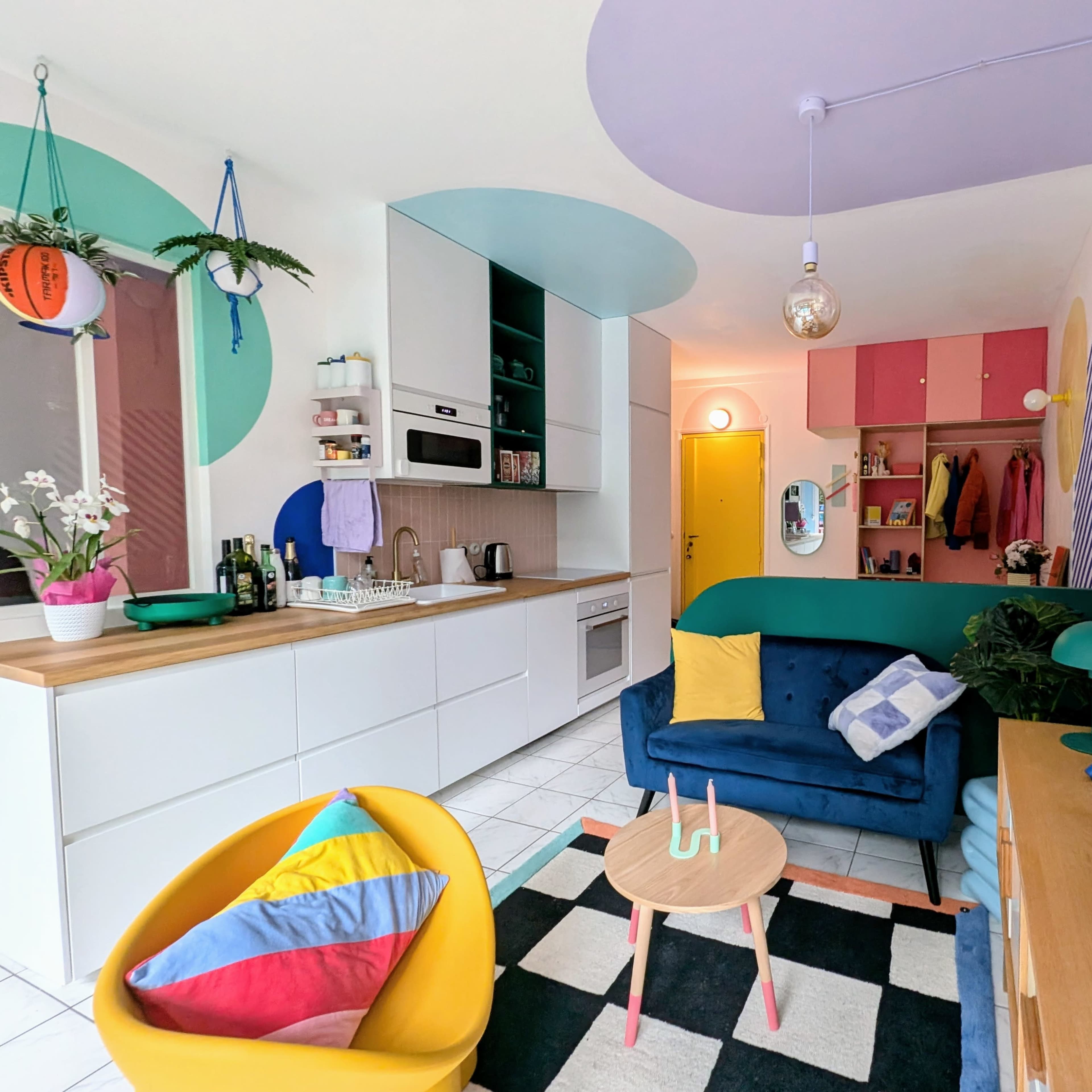 Studio parisien coloré avec jardin Image dans Quartier de la Gare, Paris, Île-de-France