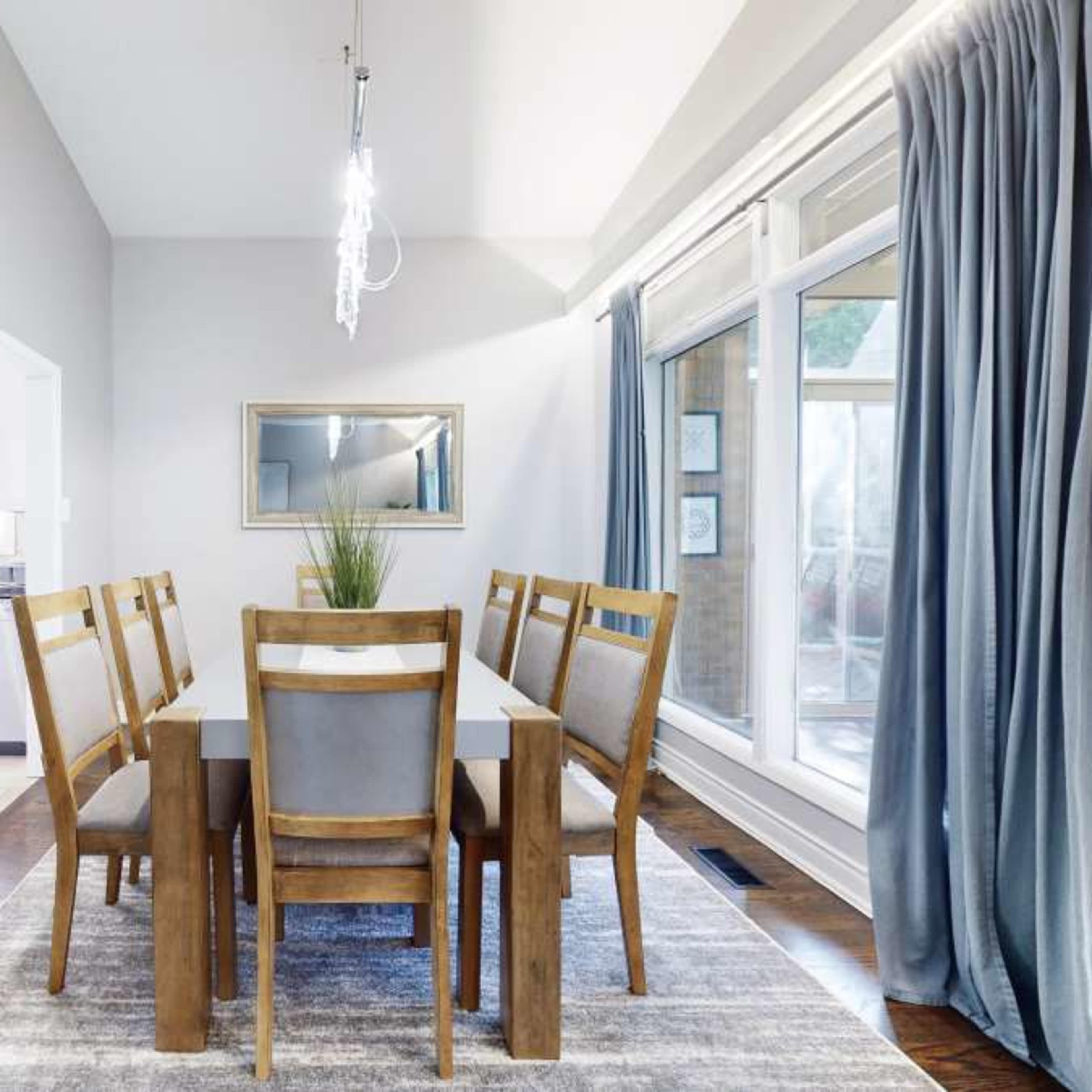 Spacious Open Concept Home Image in Bathurst Manor, Toronto, ON