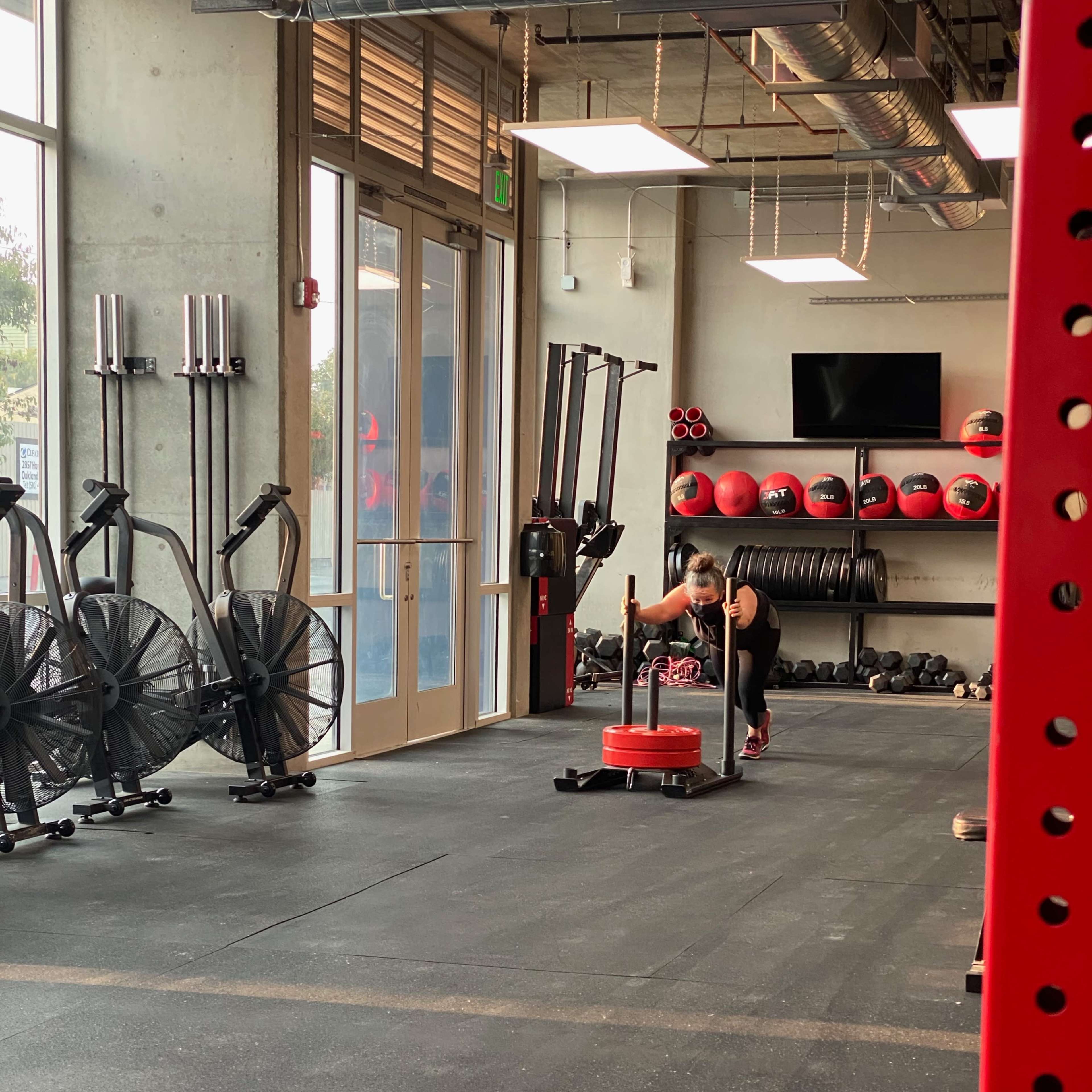 Spacious West Oakland Fitness Facility with Industrial Vibes | Perfect for Fitness Events, Shoots & Pop-ups Image in West Oakland, Oakland, CA