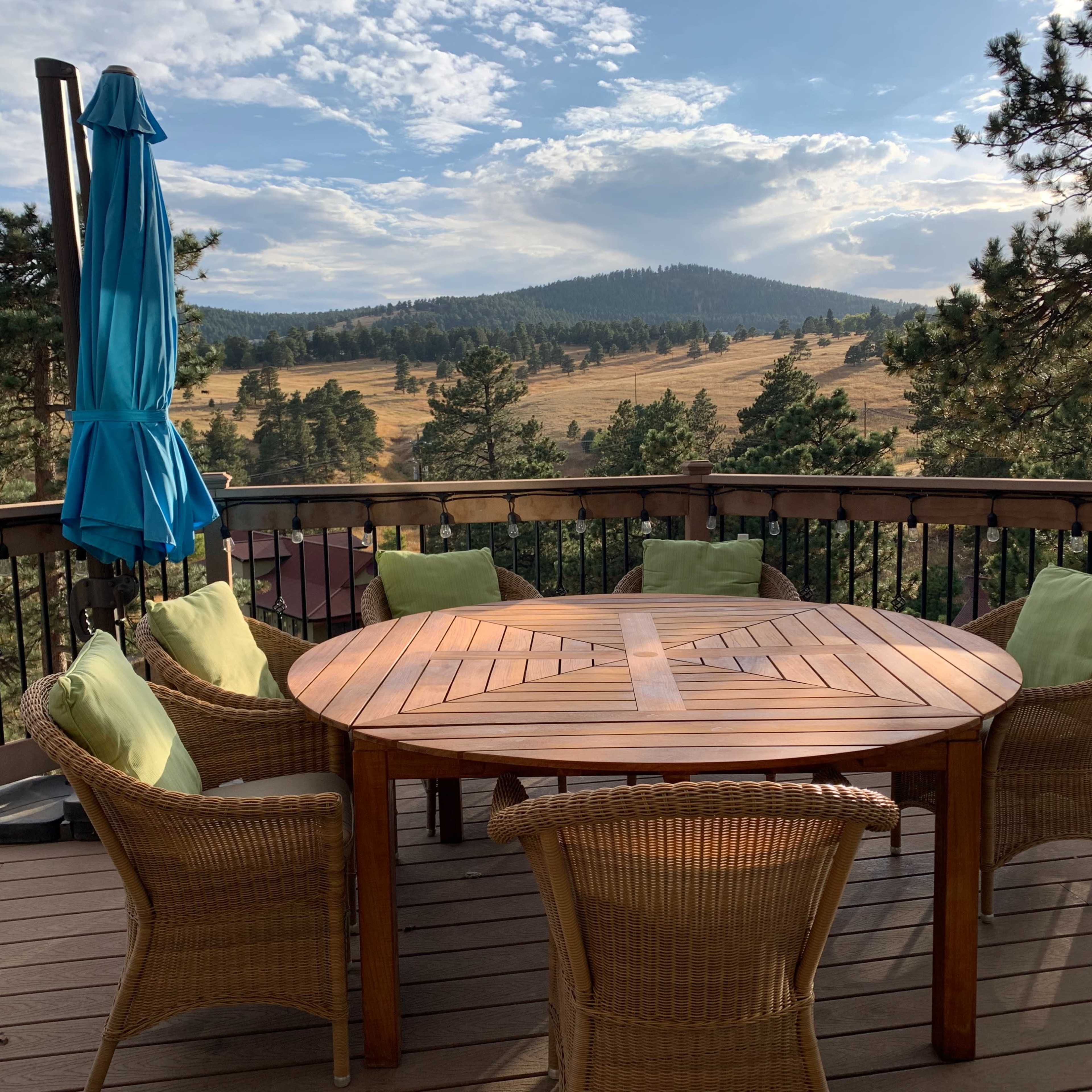 Modern mountain house 20 minutes outside the city on Lookout Mountain with gorgeous views Image in Mount Vernon, Golden, CO