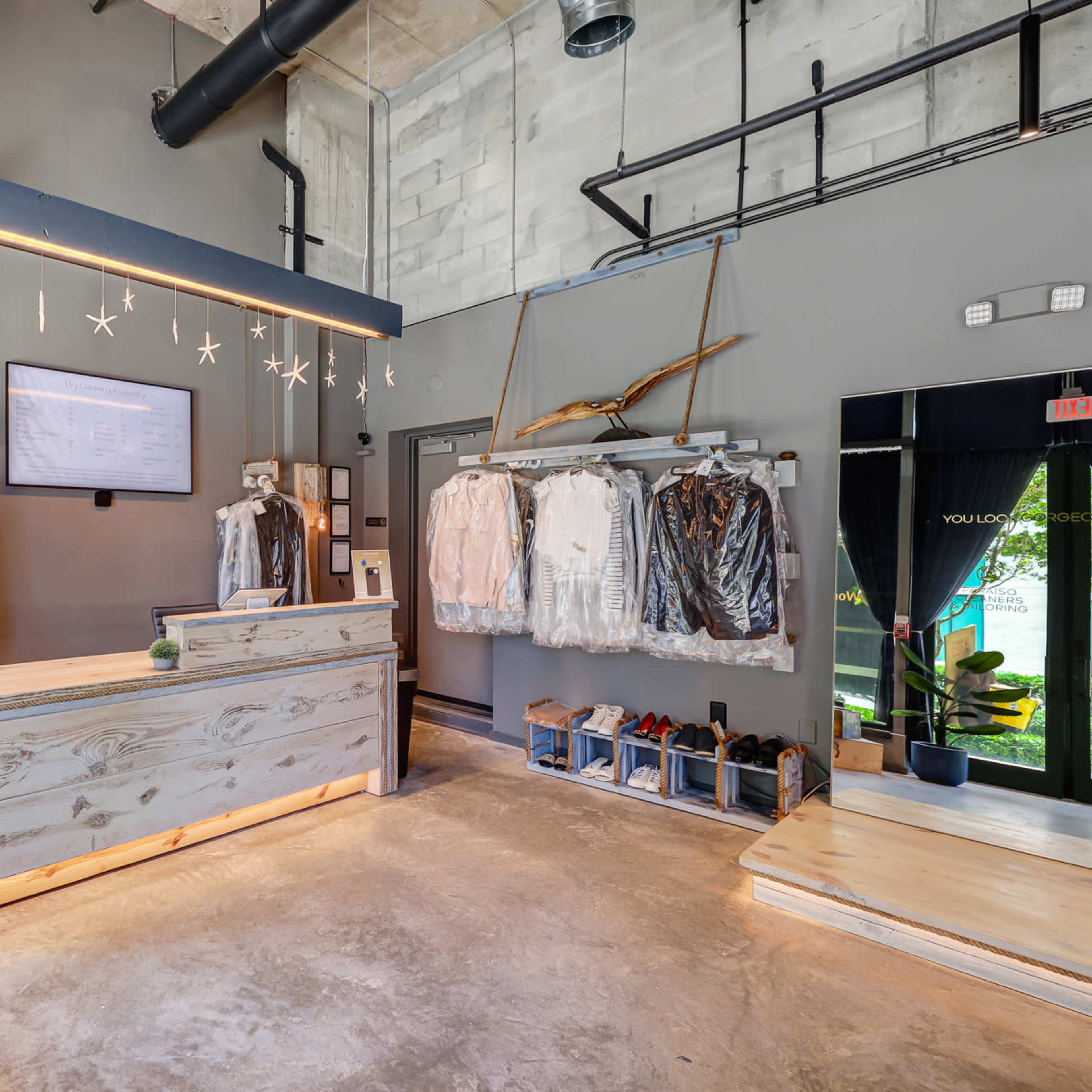 Boutique Loft for Photoshoots, Pop-Ups & Creative Events Image in Edgewater, Miami, FL