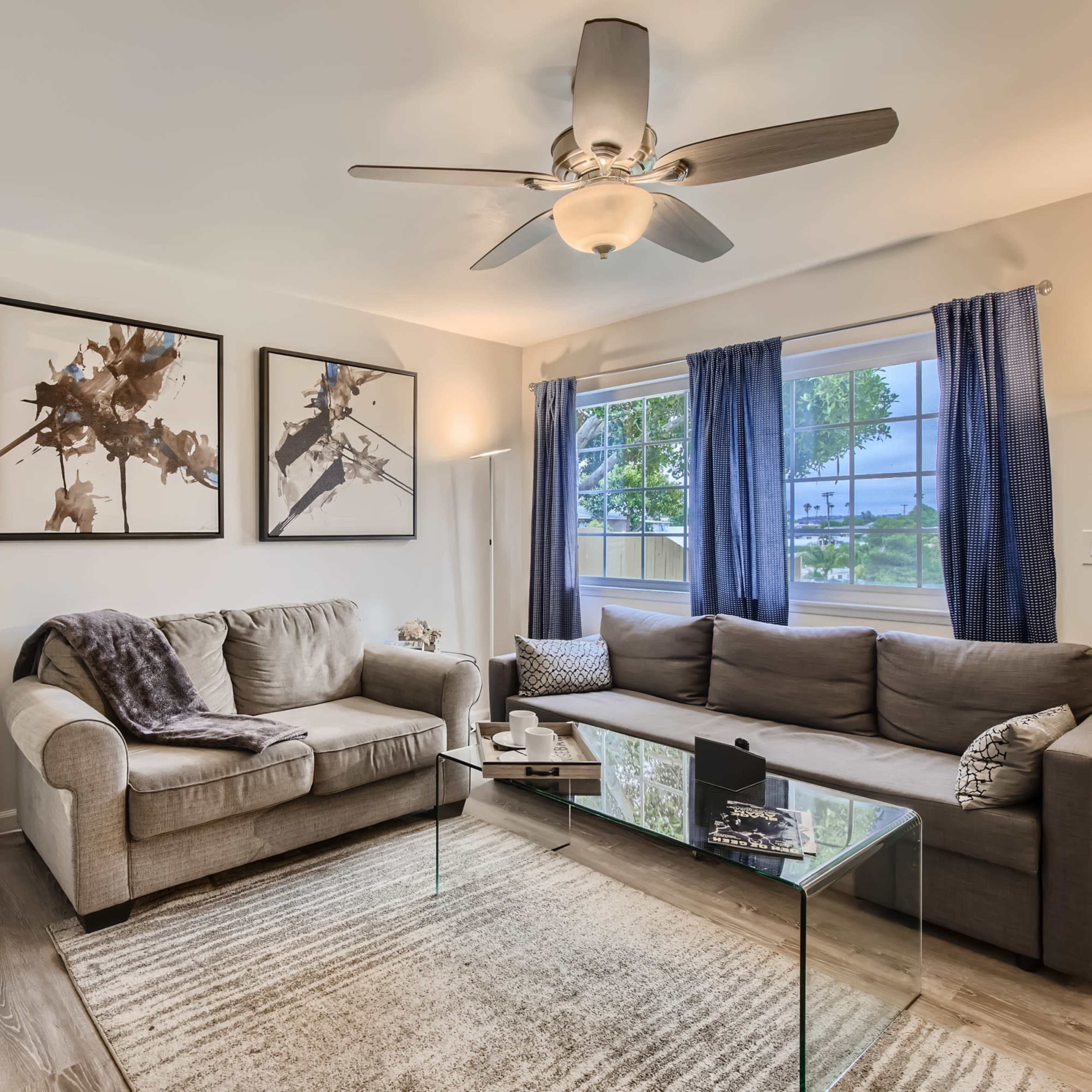 Oceanside 6BR with Backyard - 15 Min To Beach Image in North Valley, Oceanside, CA
