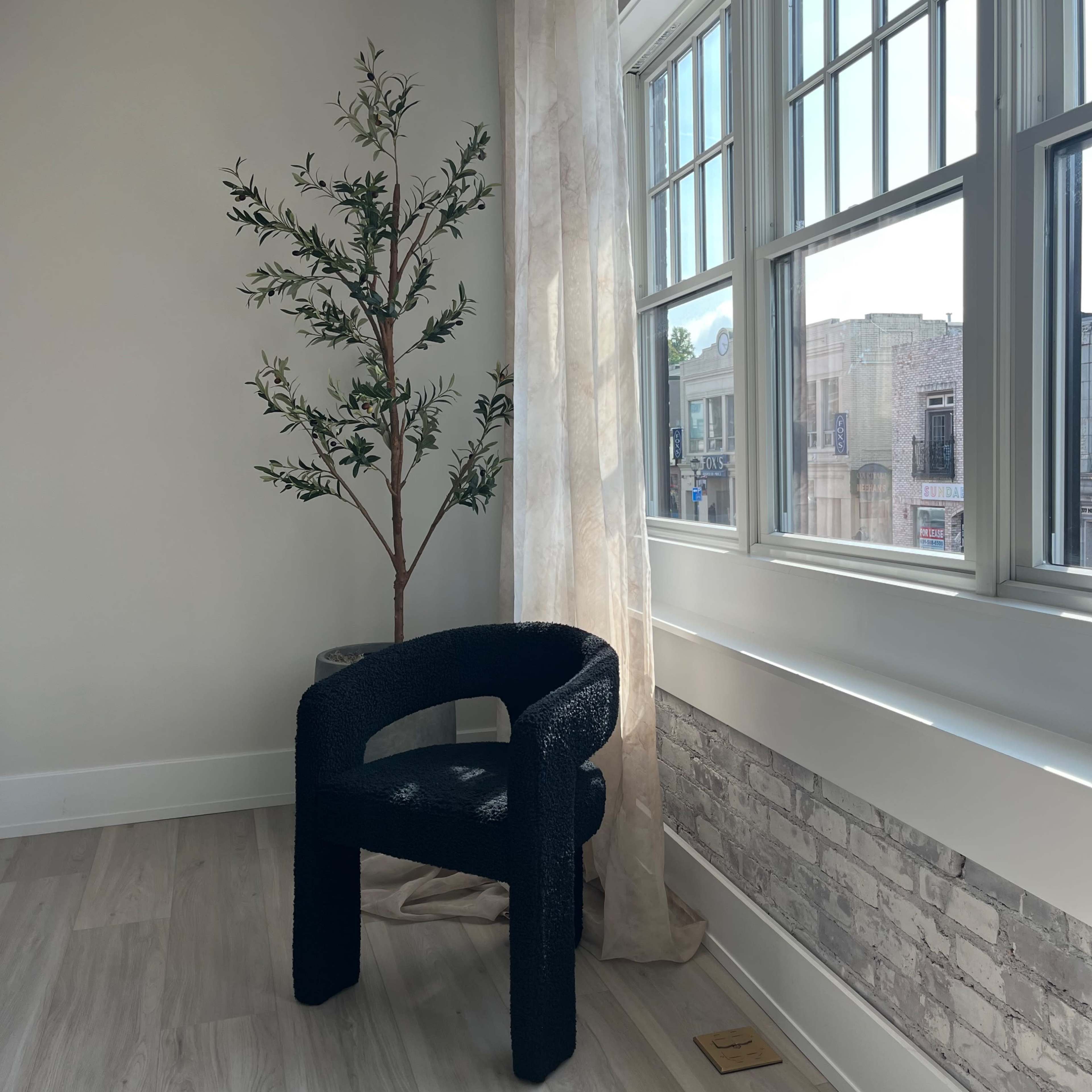 Modern Sunlit Loft in the heart of Long Island’s harbor-side Huntington Village Image in Huntington, Huntington, NY