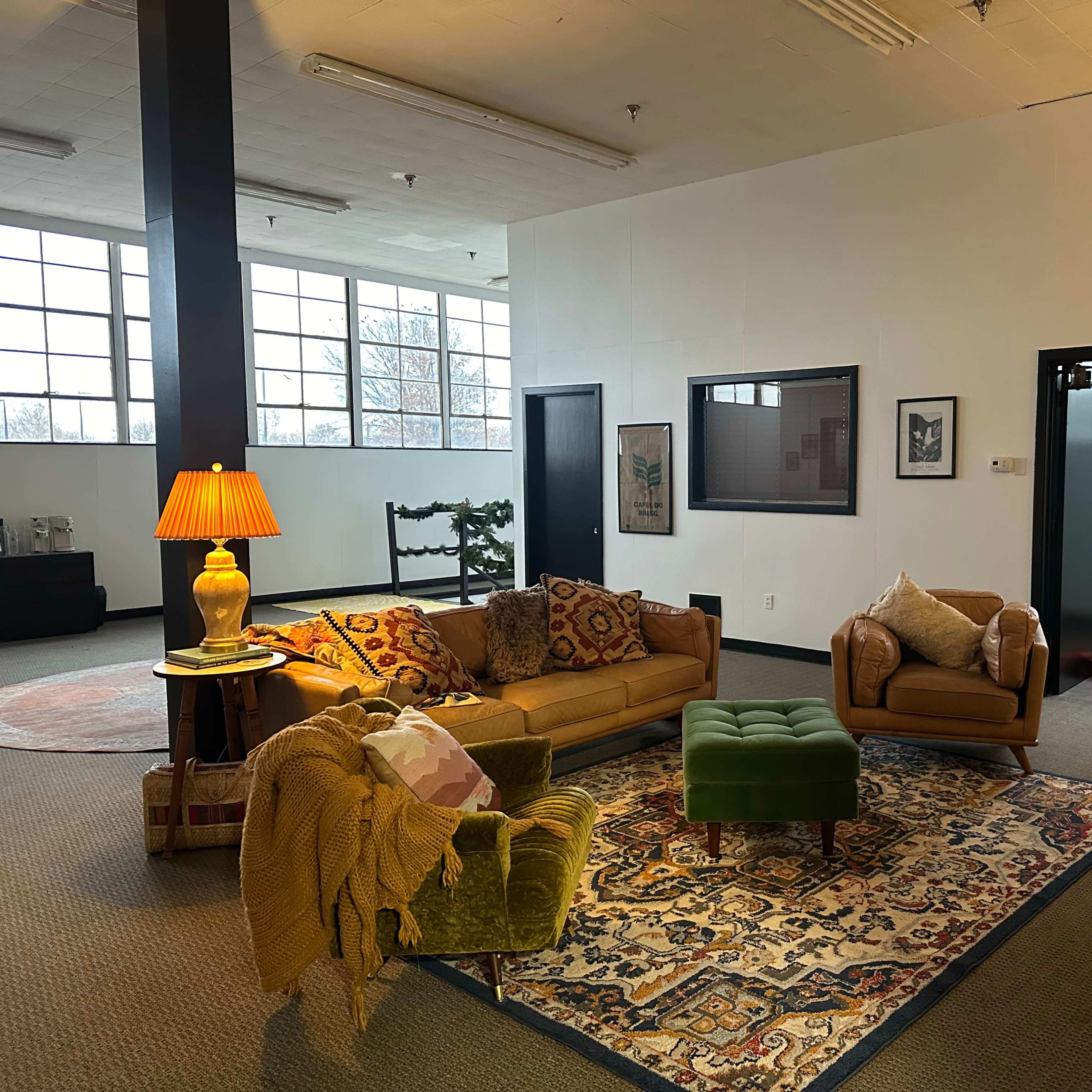 10,000 square foot warehouse and professional photo studio Image in 18th And Vine, Kansas City, MO