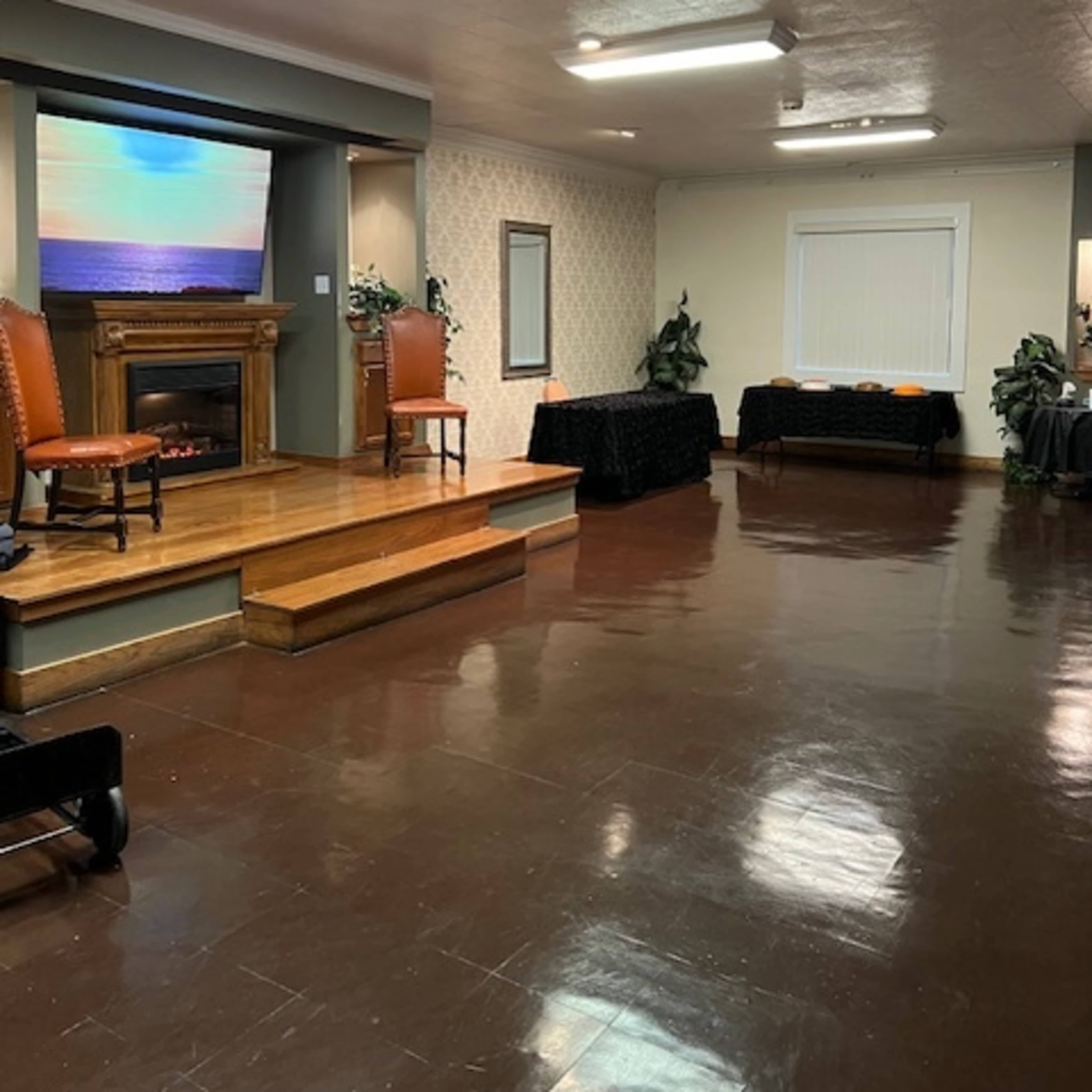 “Urban Banquet Hall Roomy” Image in Robbins, Robbins, IL