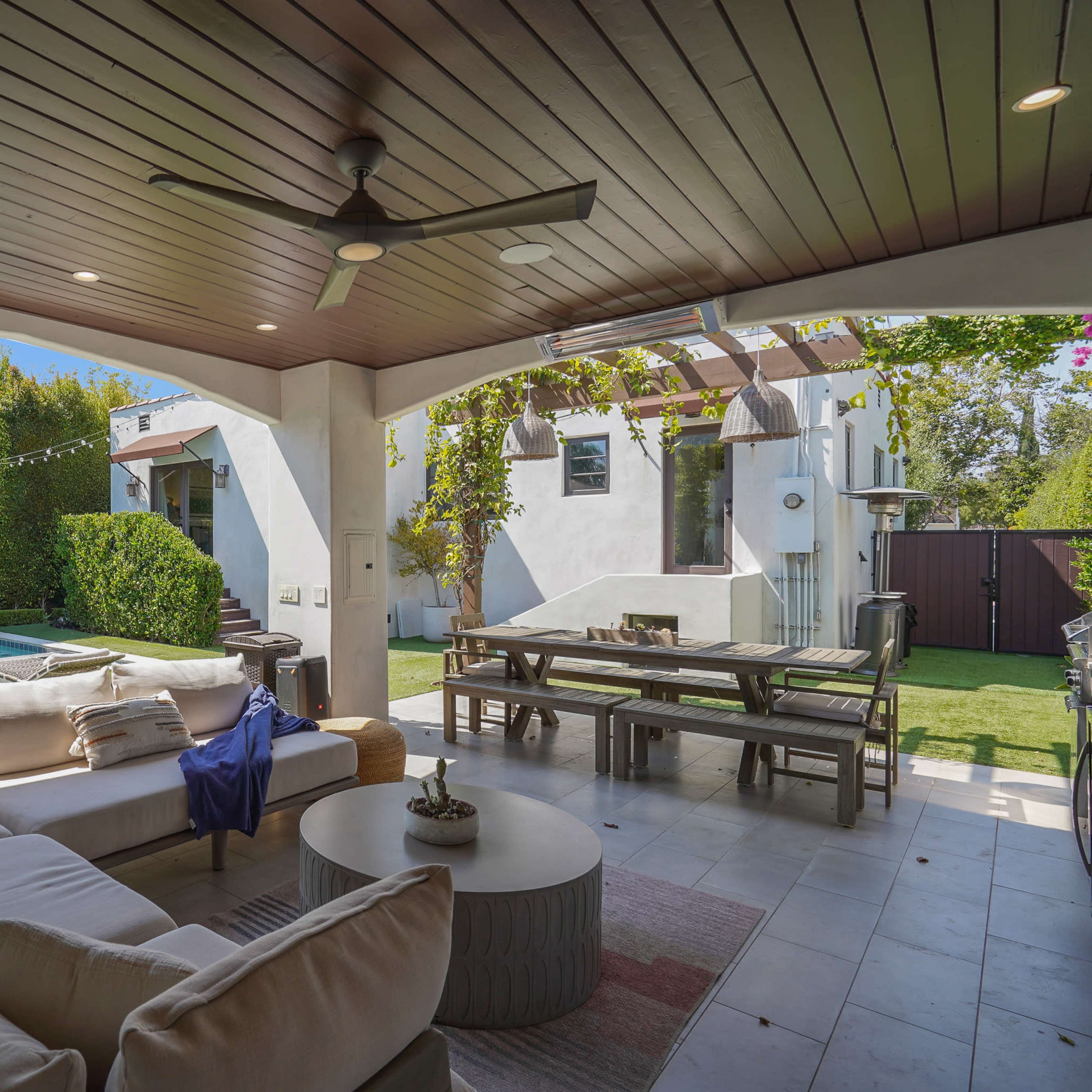 Spanish Style Villa with Private Backyard Oasis Image in Beverly Grove, Los Angeles, CA
