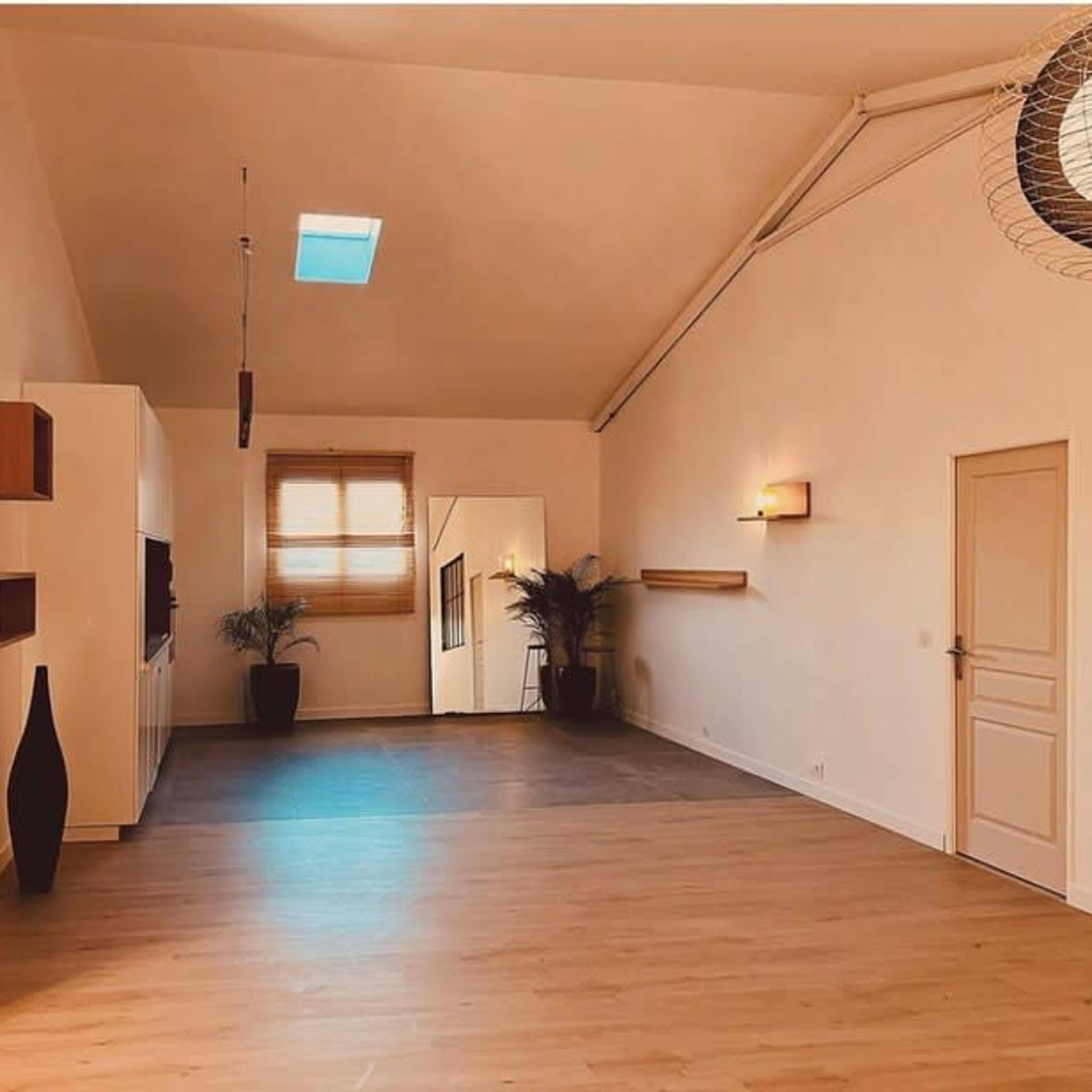 Salle polyvalente Image dans La Crau, La Crau, Provence-Alpes-Côte d'Azur