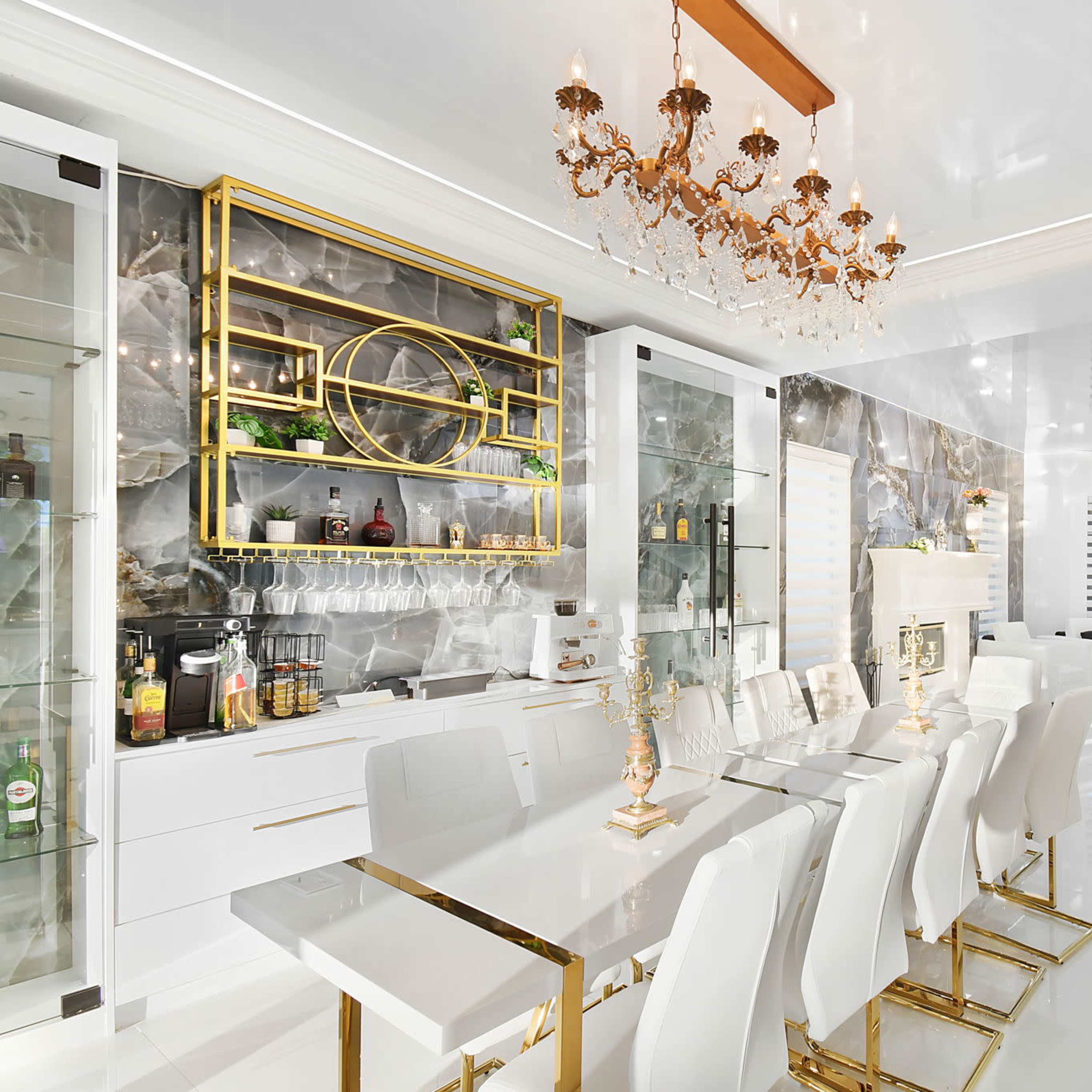 Upscale Modern Palm Beach Lifestyle Image in Wellington, Wellington, FL