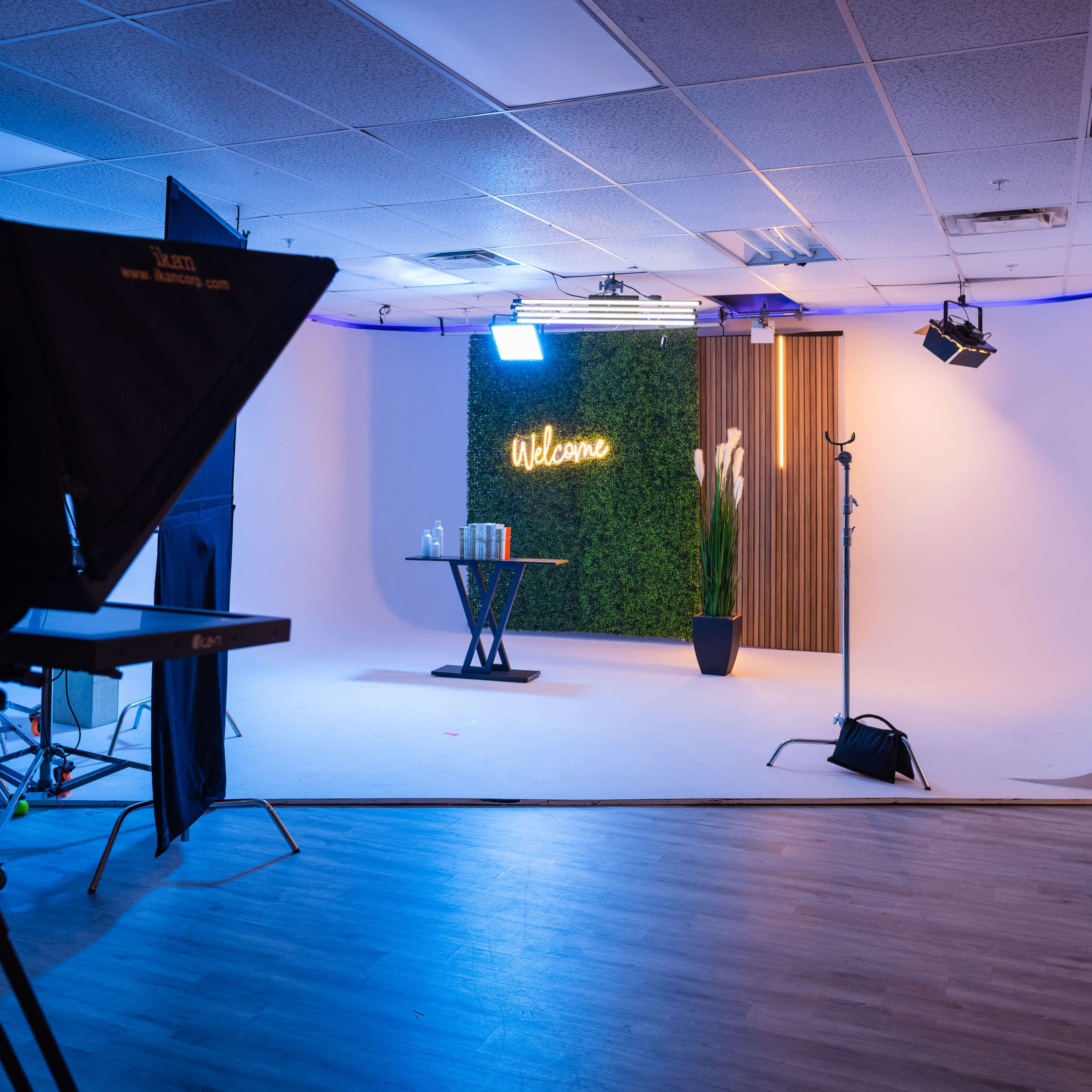 Clermont Cyc Wall & Teleprompter Video Studio With Full Lighting Package Image in Clermont, Clermont, FL