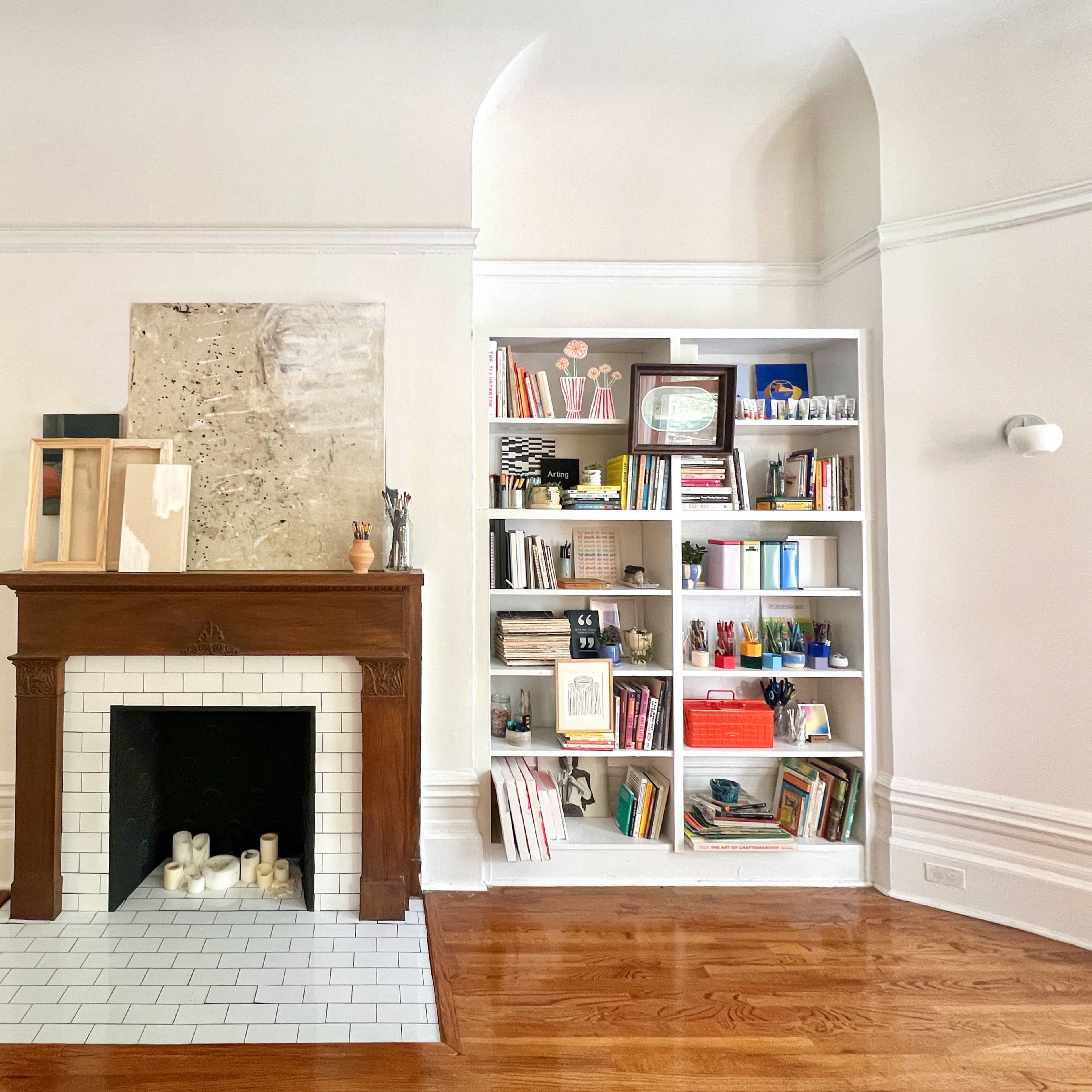 Sunny UWS Artist/Art Director's Studio — Ideal for Photo Video Shoots, Creative Events & Small Gatherings Image in Upper West Side, New York, NY