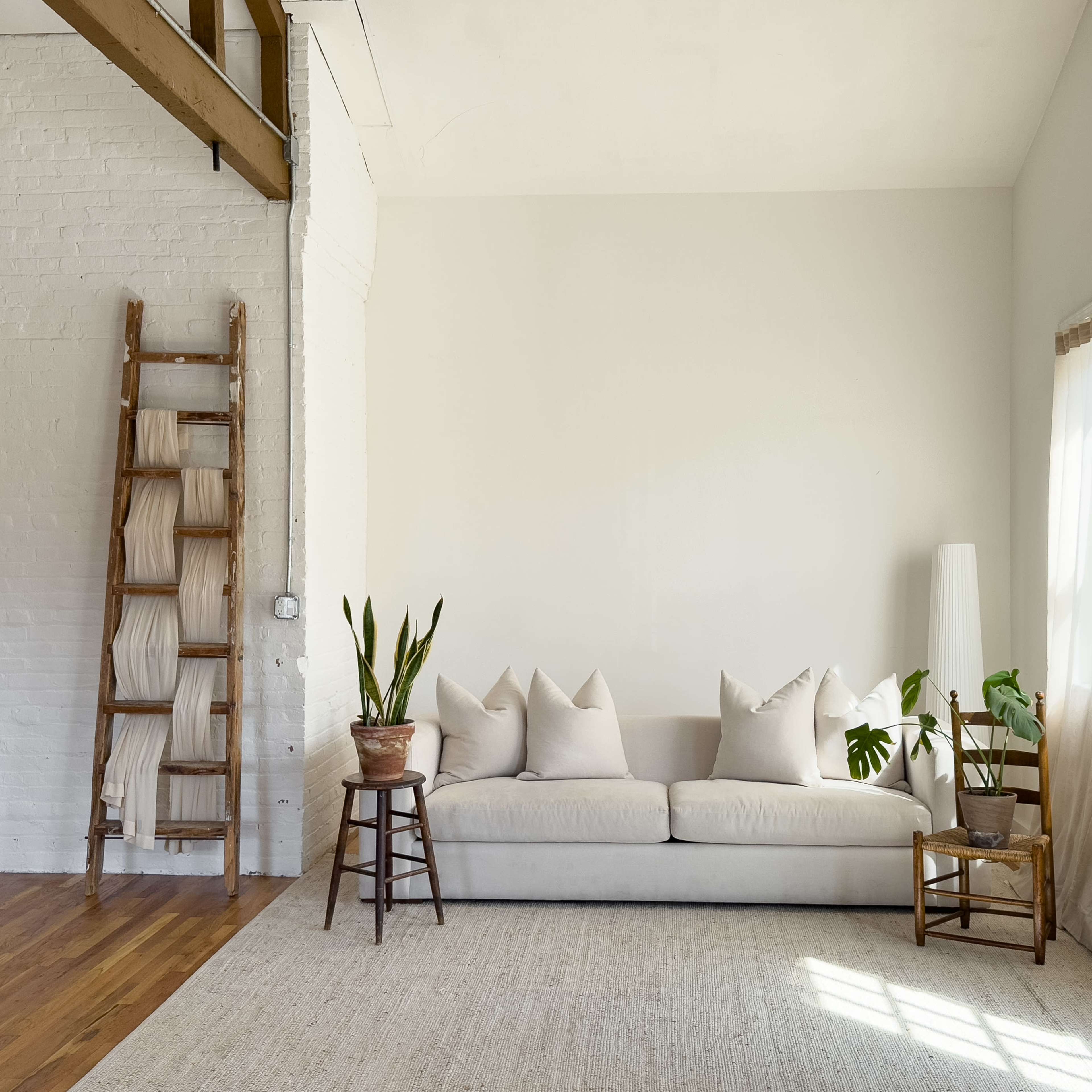 Aesthetic Creative Loft Photo Studio Image in North Ironbound, Newark, NJ