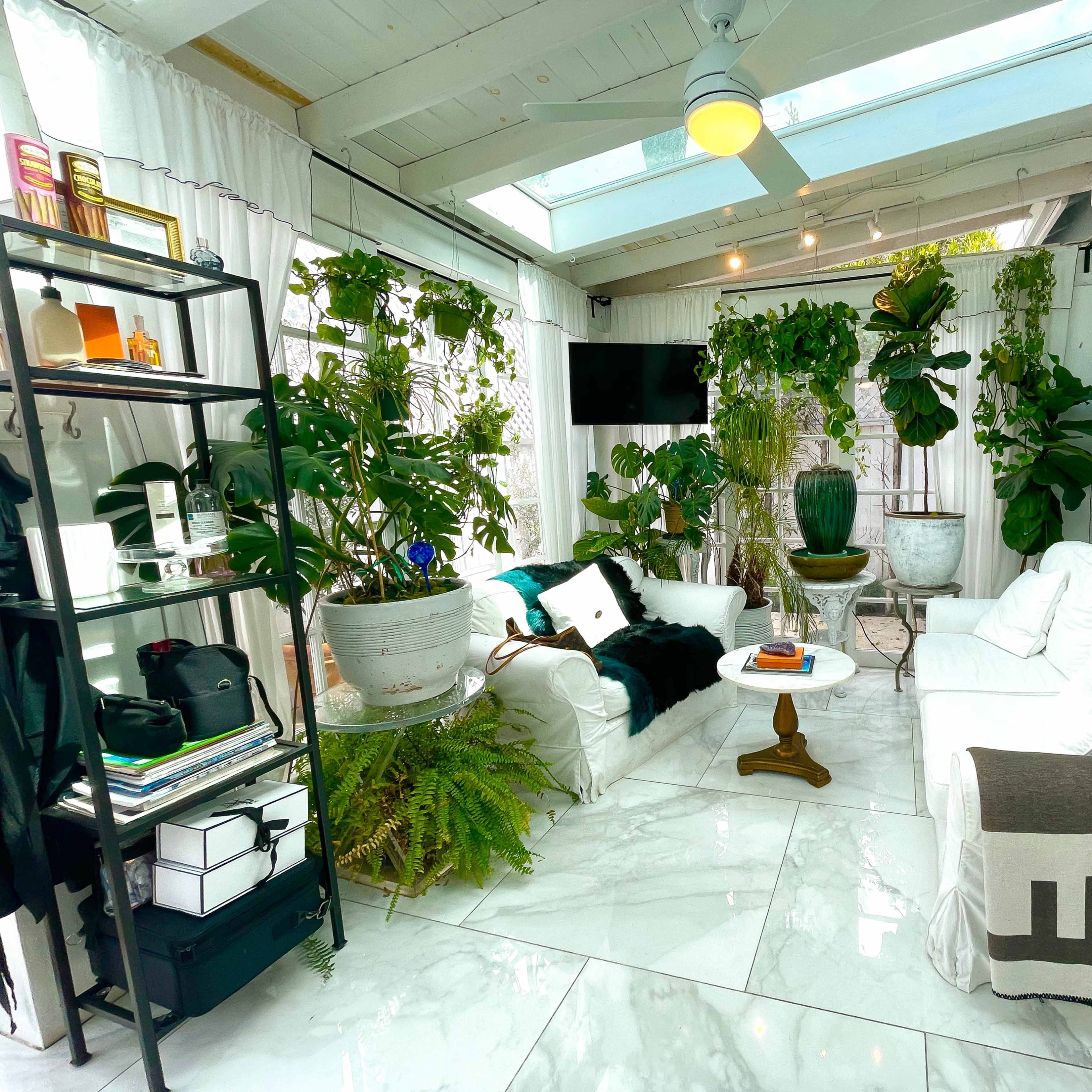 Greenhouse Salon with Open Windows Image in Valley Village, Los Angeles, CA