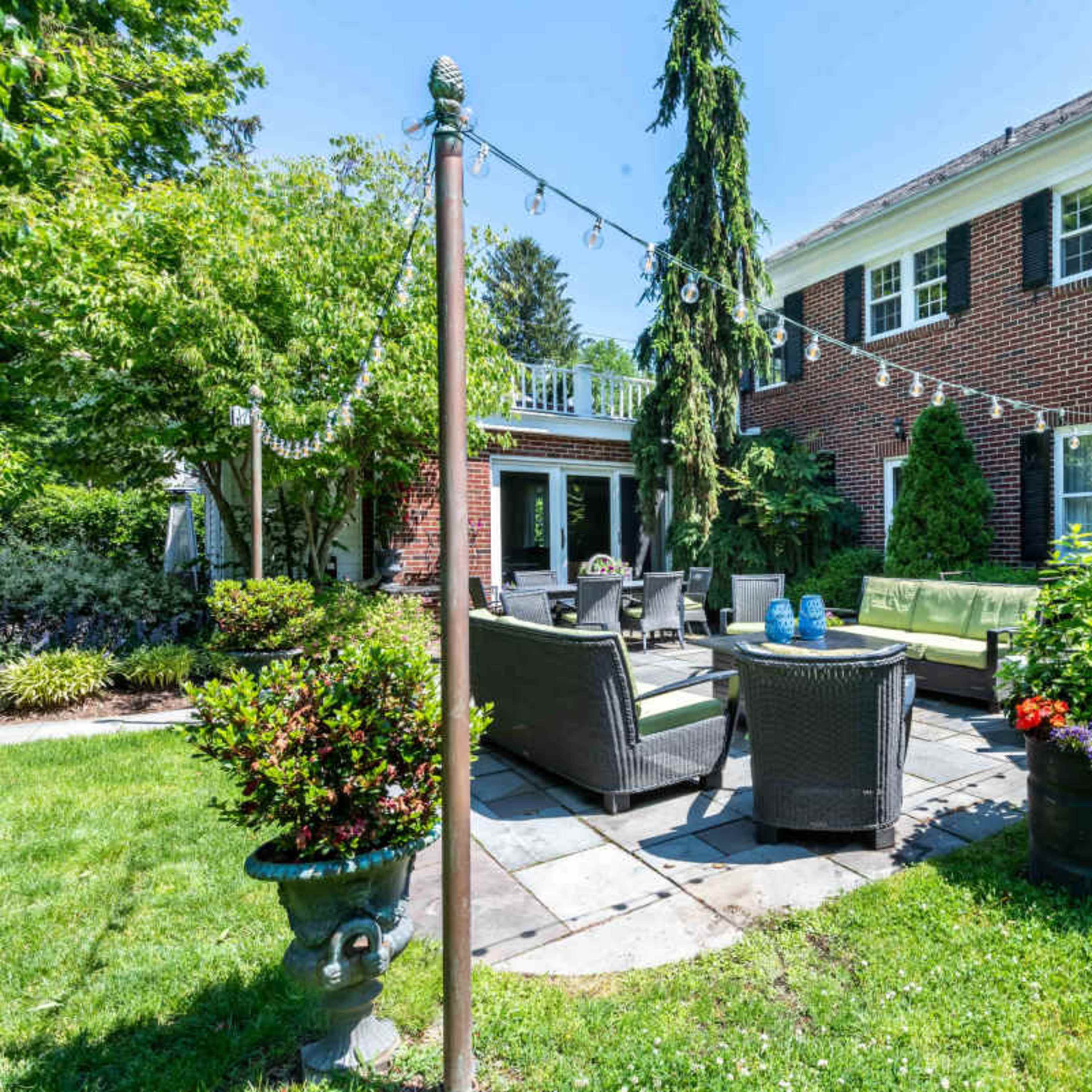Beautiful home in Manhasset, Plandome NY Long island North shore Image in North Hempstead, Plandome, NY